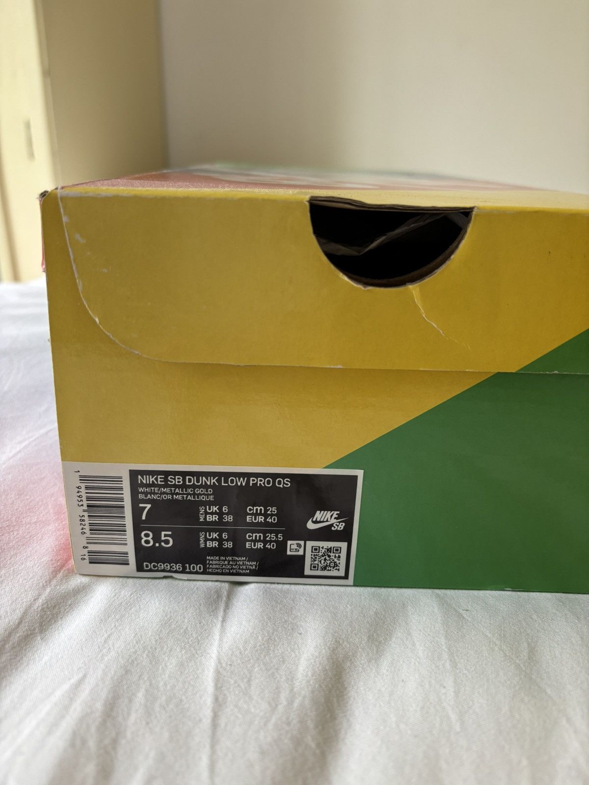 Nike Nike SB Dunk Low x Sean Cliver Size US 7 / EU 40 - 10 Thumbnail