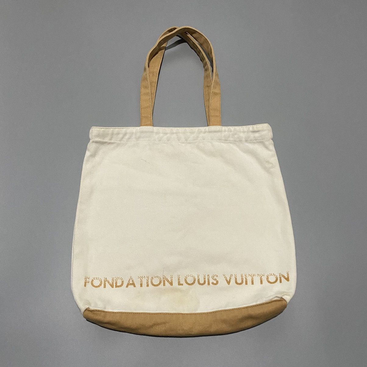 Louis Vuitton Louis Vuitton - Foundation Museum Exclusive Canvas Tote Bag Size ONE SIZE - 2 Thumbnail