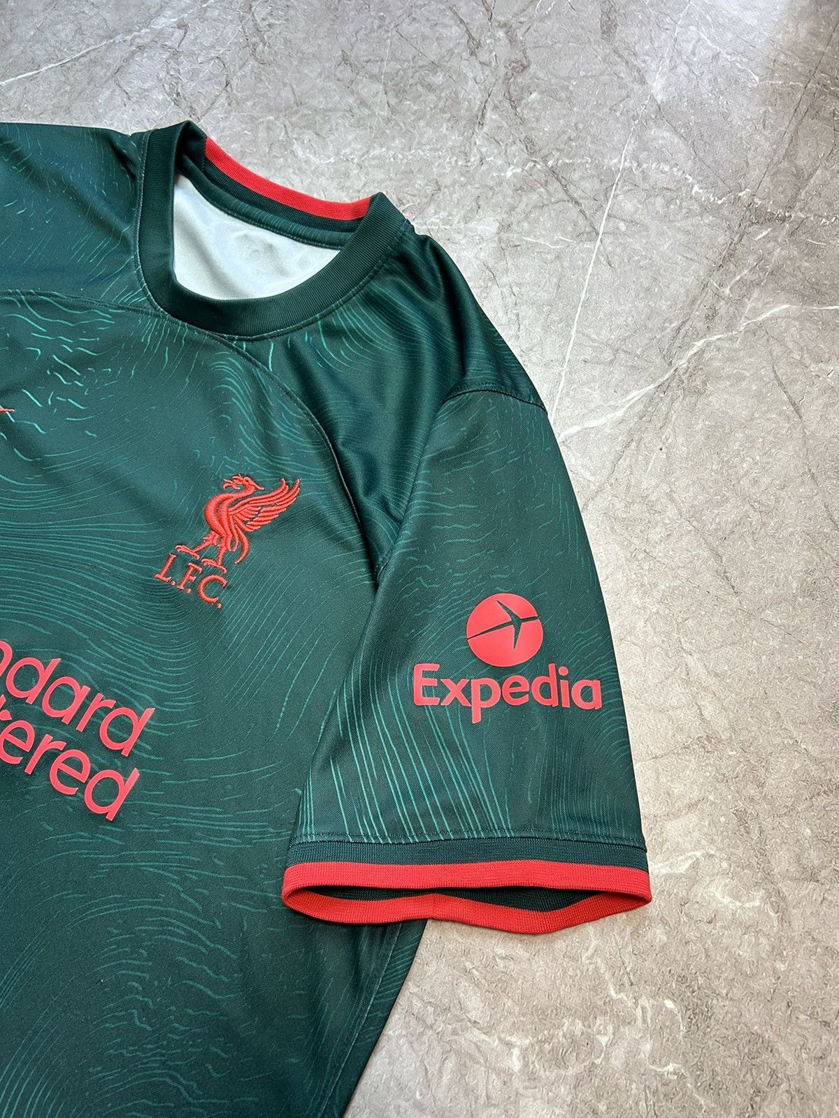 Nike Nike Liverpool Home Shirt Football jersey Size US L / EU 52-54 / 3 - 3 Thumbnail