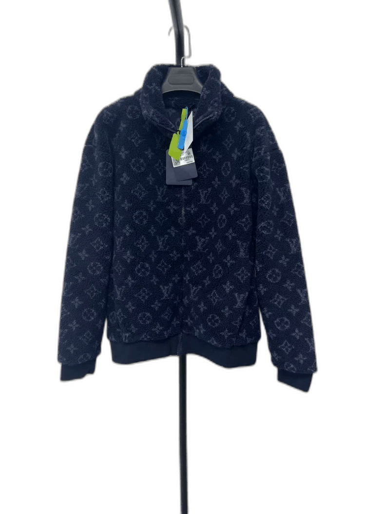 Louis Vuitton louis vuitton logo fleece jacket for men Size US S / EU 44-46 / 1 - 1 Thumbnail