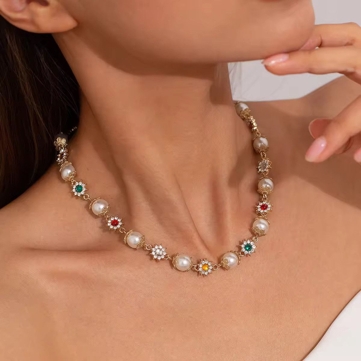 Jewelry Elegant Pearl and Gemstone Necklace – 42 + 7 cm Size ONE SIZE - 3 Thumbnail