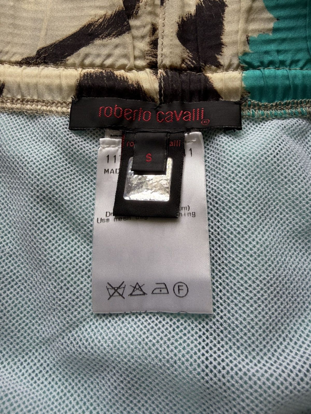 Roberto Cavalli SS2004 Roberto Cavalli Silk Leopard print swim shorts Size US 32 / EU 48 - 9 Thumbnail