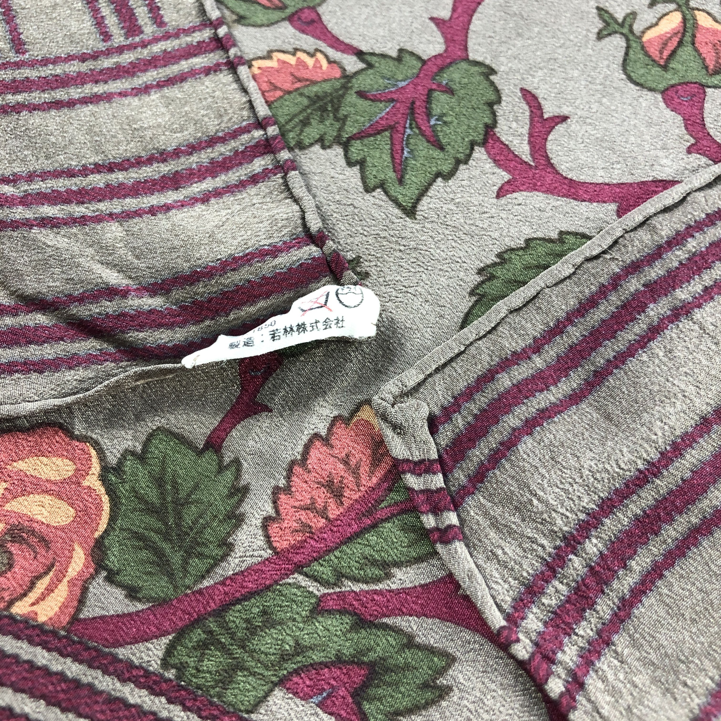Calvin Klein Vintage Calvin Klein Floral Hand Rolled Silk Scarf M1292 Size ONE SIZE - 5 Thumbnail