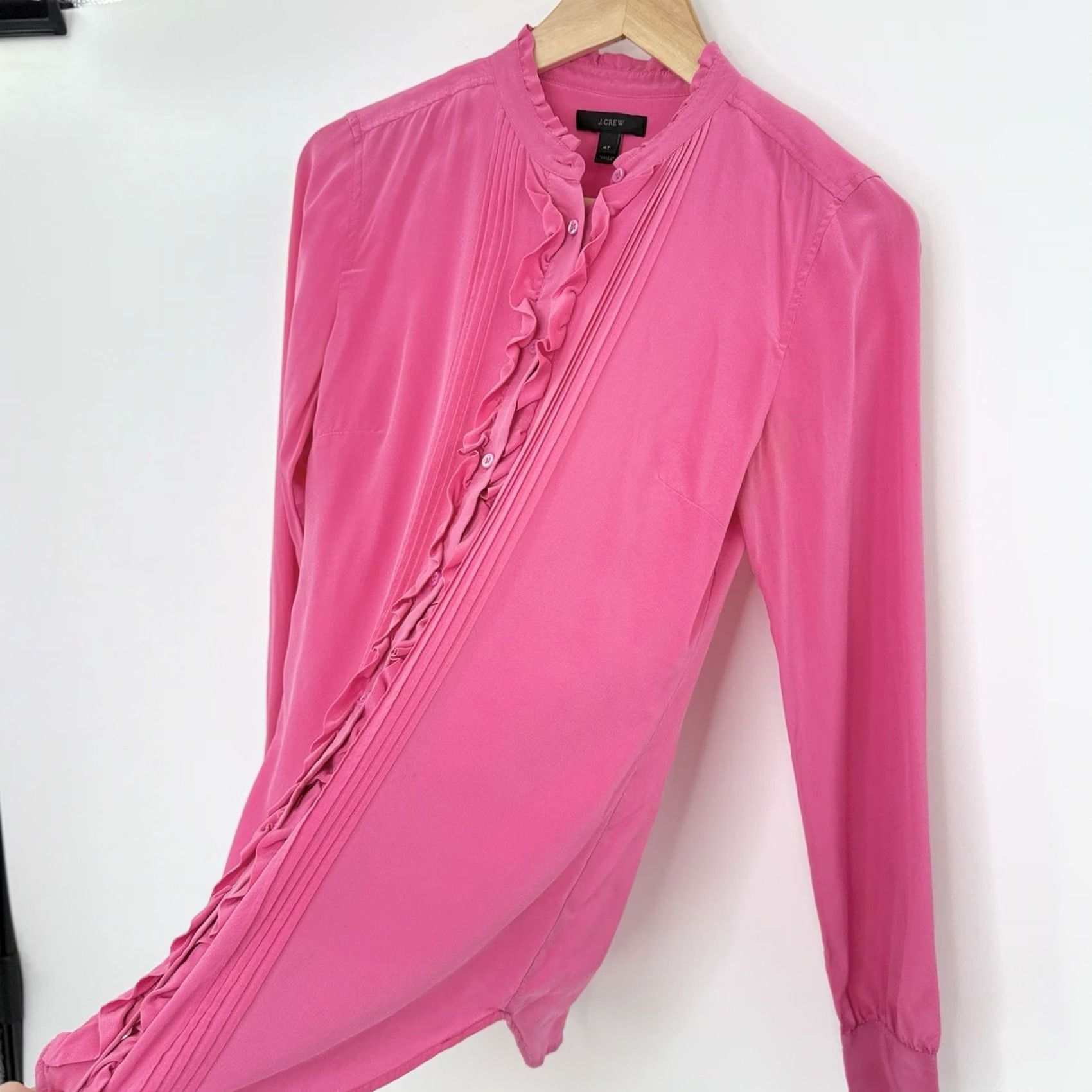 J.Crew J.CREW Ruffle Silk Button-Up Bright Pink Blouse 4 Tall Silk Chiffon Boho Preppy Blouse Women Buttons Tall Pink 4T Size 4 Tall Girls? Size S / US 4 / IT 40 - 4 Thumbnail