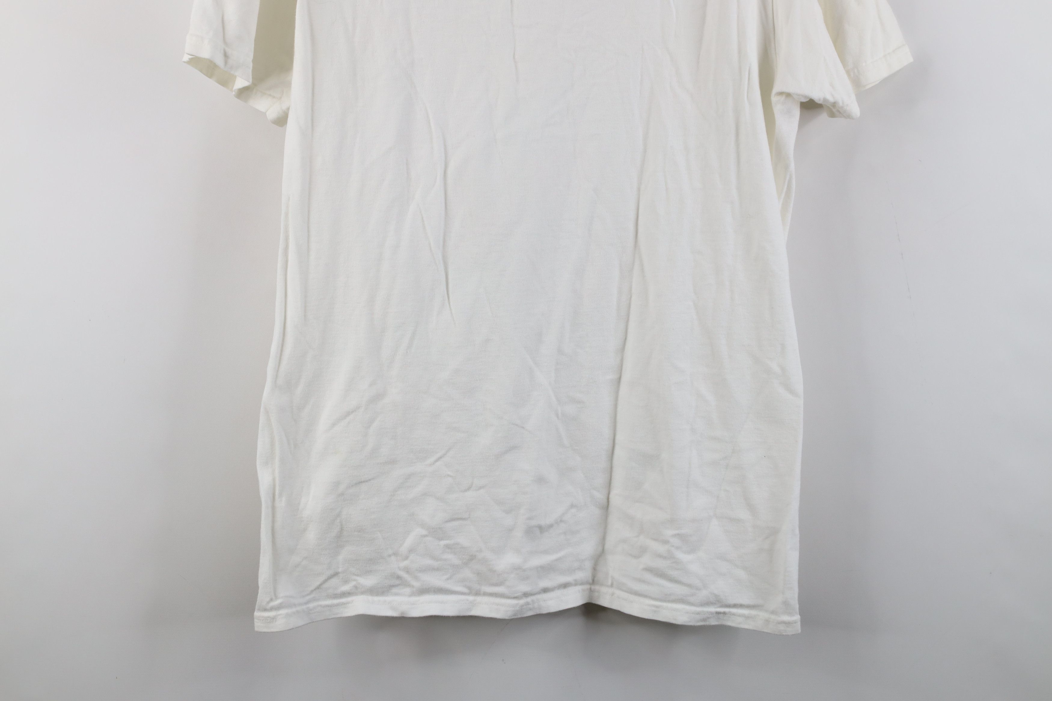Vintage Vintage DC Shoes Skateboarding Short Sleeve T-Shirt White Size US M / EU 48-50 / 2 - 12 Thumbnail