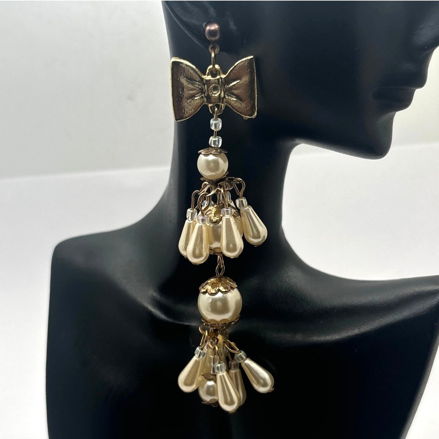 Other Vintage Pearl & Gold Bow Earrings Size ONE SIZE - 1 Thumbnail