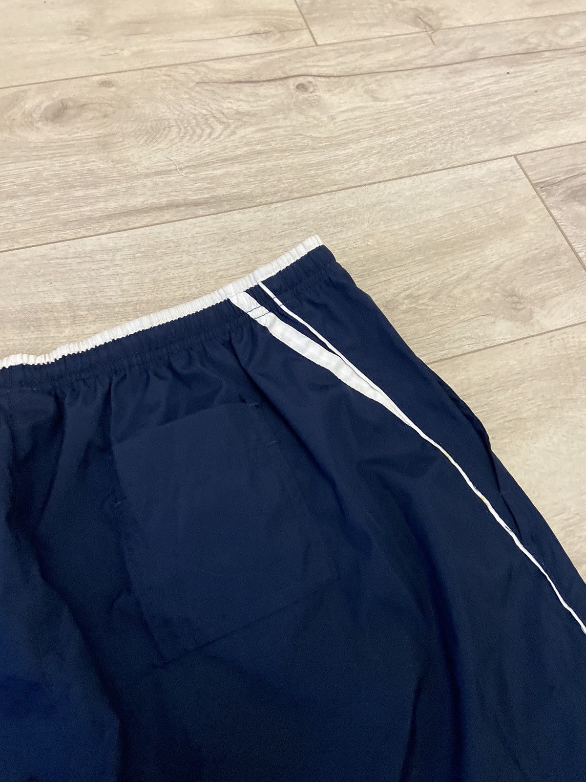 Nike × Vintage Nike Vintage Shorts 90’s logo Hype style Size US 34 / EU 50 - 7 Thumbnail