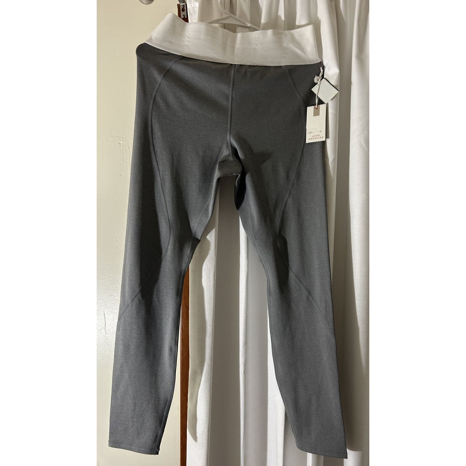 Good American NWT-Women s Gray Good American Leggings Athleisure-Size 4 Size 27" / US 4 / IT 40 - 2 Thumbnail