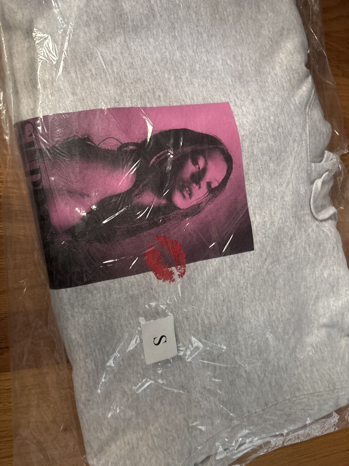 Supreme Supreme kate moss grey hoodie small Size US S / EU 44-46 / 1 - 2 Thumbnail