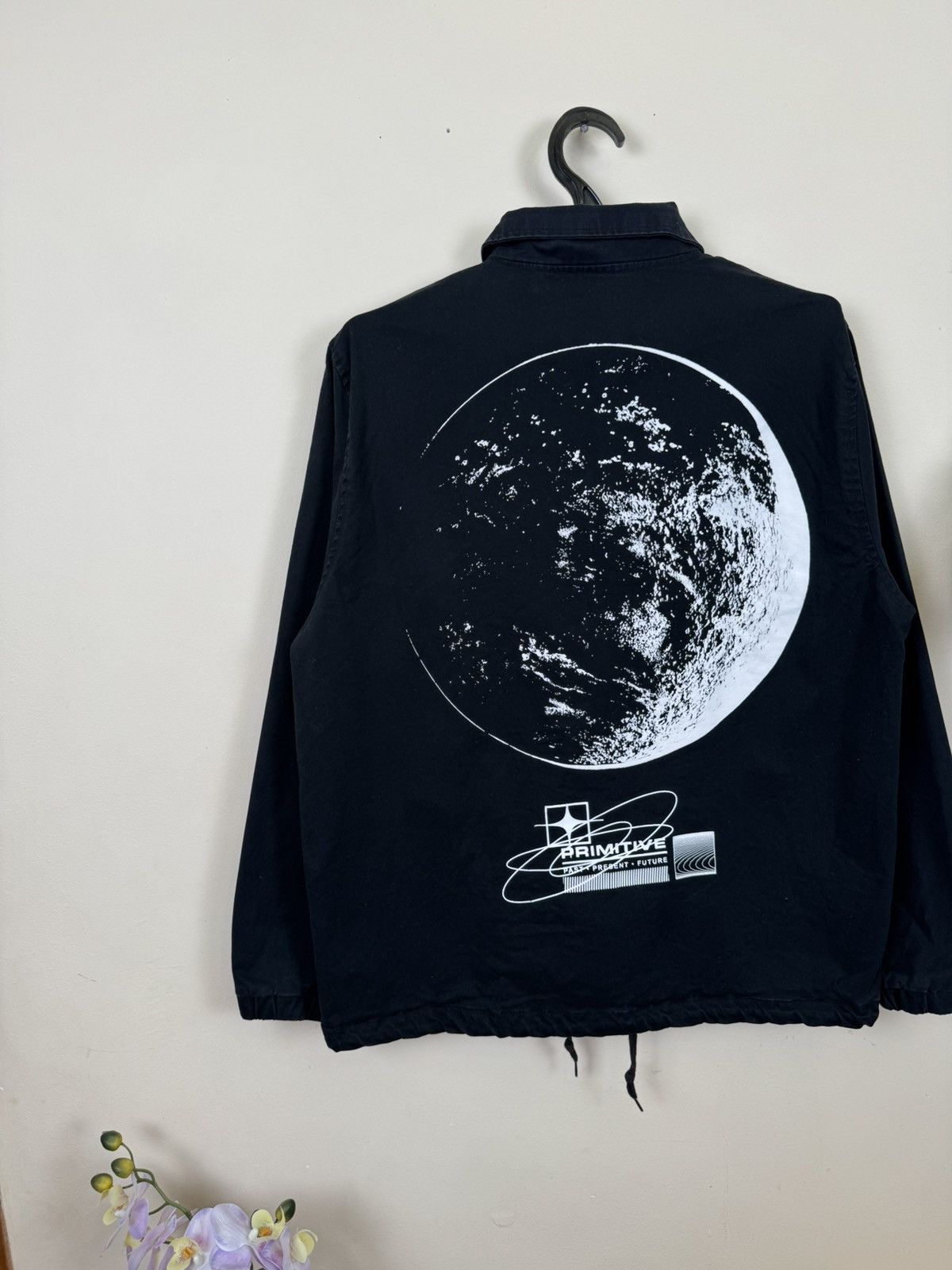 Primitive Primitive Moon Coach Jacket Skateboarding Streetwear L Hype Size US L / EU 52-54 / 3 - 5 Thumbnail