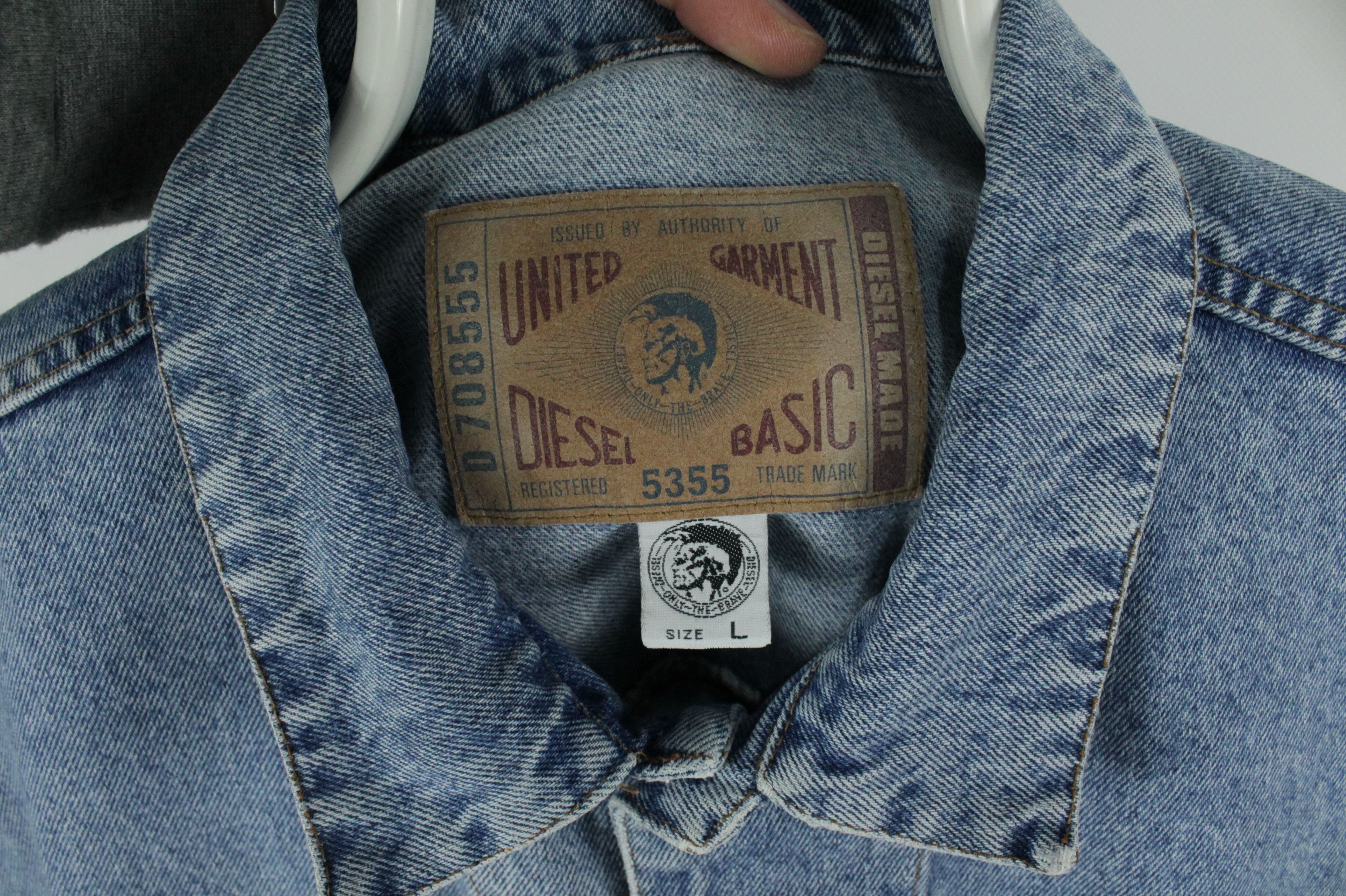 Diesel Vintage Diesel Star Series Blue Denim Trucker Jacket Size US L / EU 52-54 / 3 - 3 Thumbnail
