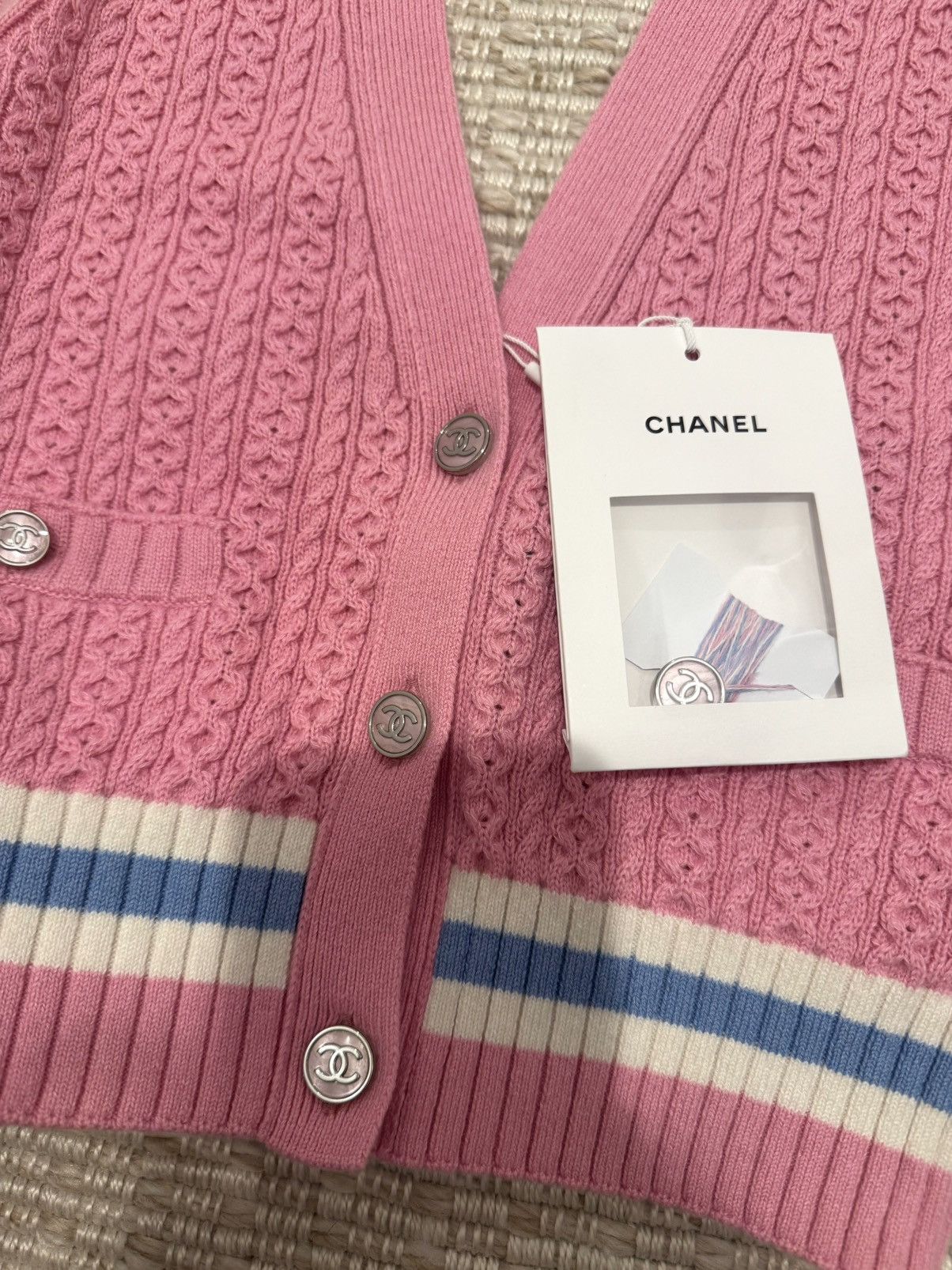 Chanel Chanel 23P crop top szie 38 Size S / US 4 / IT 40 - 2 Thumbnail