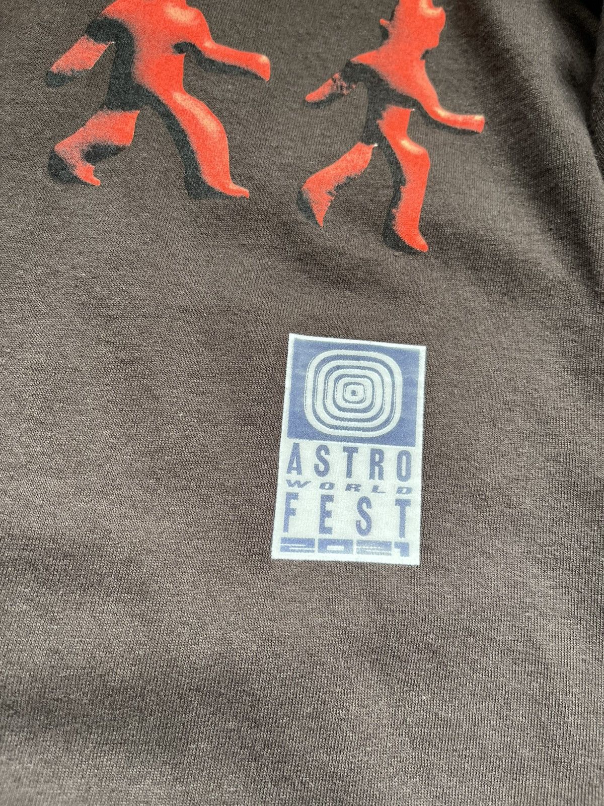 Travis Scott Astroworld festival 2021 longsleev Size US L / EU 52-54 / 3 - 2 Thumbnail
