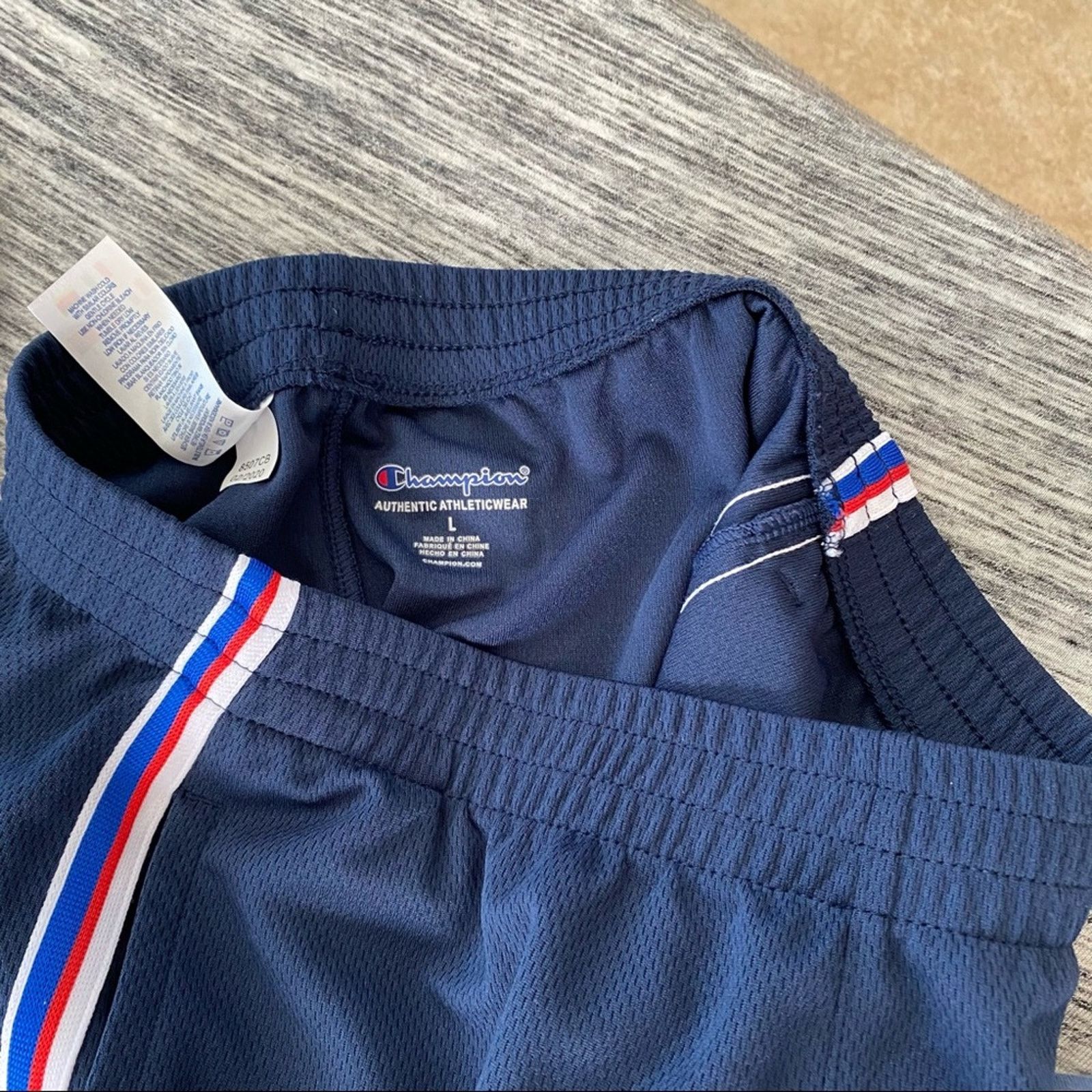Champion Champion Athleticwear Graphic Short Size L Size US 30 / EU 46 - 7 Thumbnail
