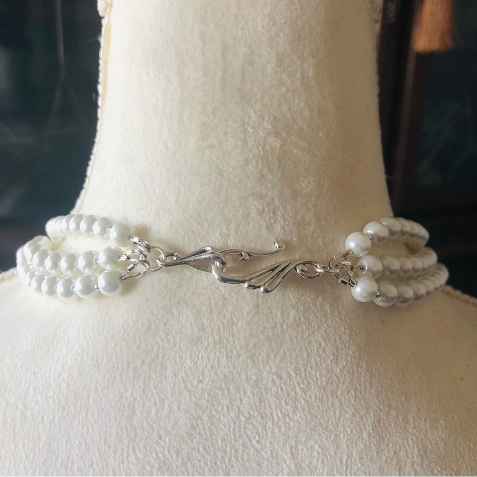 Jewelry Handcrafted repurpose Hollywood glam glass Pearl necklac Size ONE SIZE - 11 Thumbnail