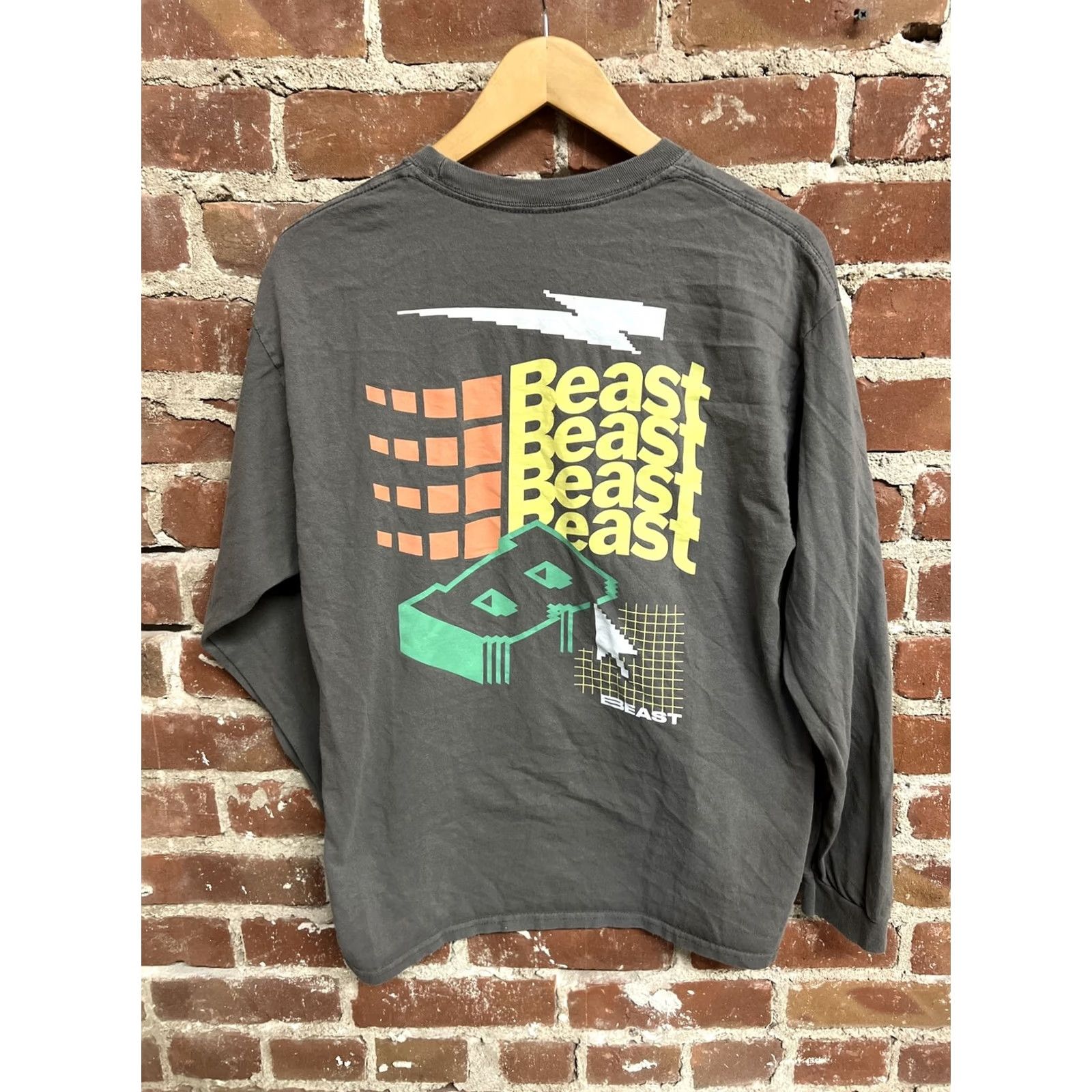 Vintage BEAST T Shirt Mens Adult Large Gray Crew Neck Long Sleeve Size US L / EU 52-54 / 3 - 2 Thumbnail