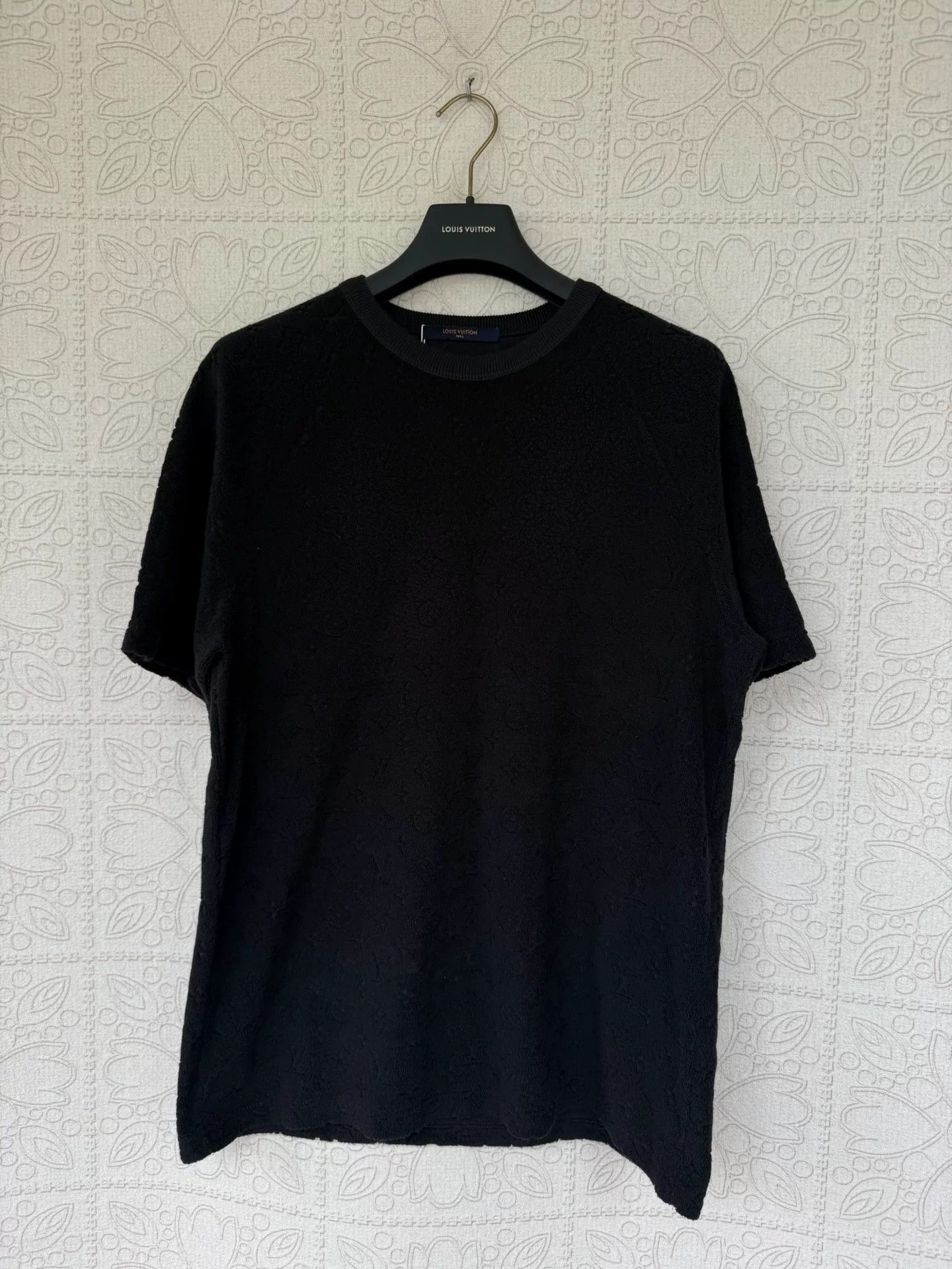 Louis Vuitton louis vuitton black logo t-shirt size large Size US L / EU 52-54 / 3 - 1 Thumbnail