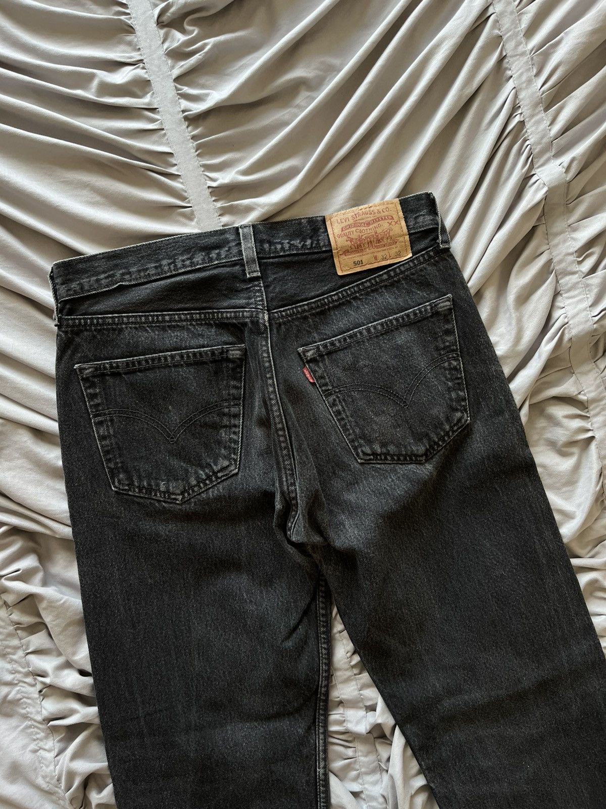 Levi's Vintage Clothing Vintage Levi’s 501 Denim Rare Faded Jeans Made in USA Size US 32 / EU 48 - 2 Thumbnail