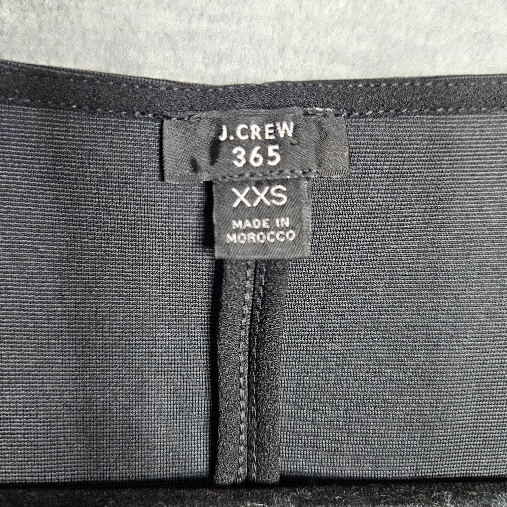 J.Crew J.CREW 365 Black V-Neck Wrapped Sleeveless Top XXS Womens Regular Size XXS / US 00 / IT 34 - 3 Thumbnail