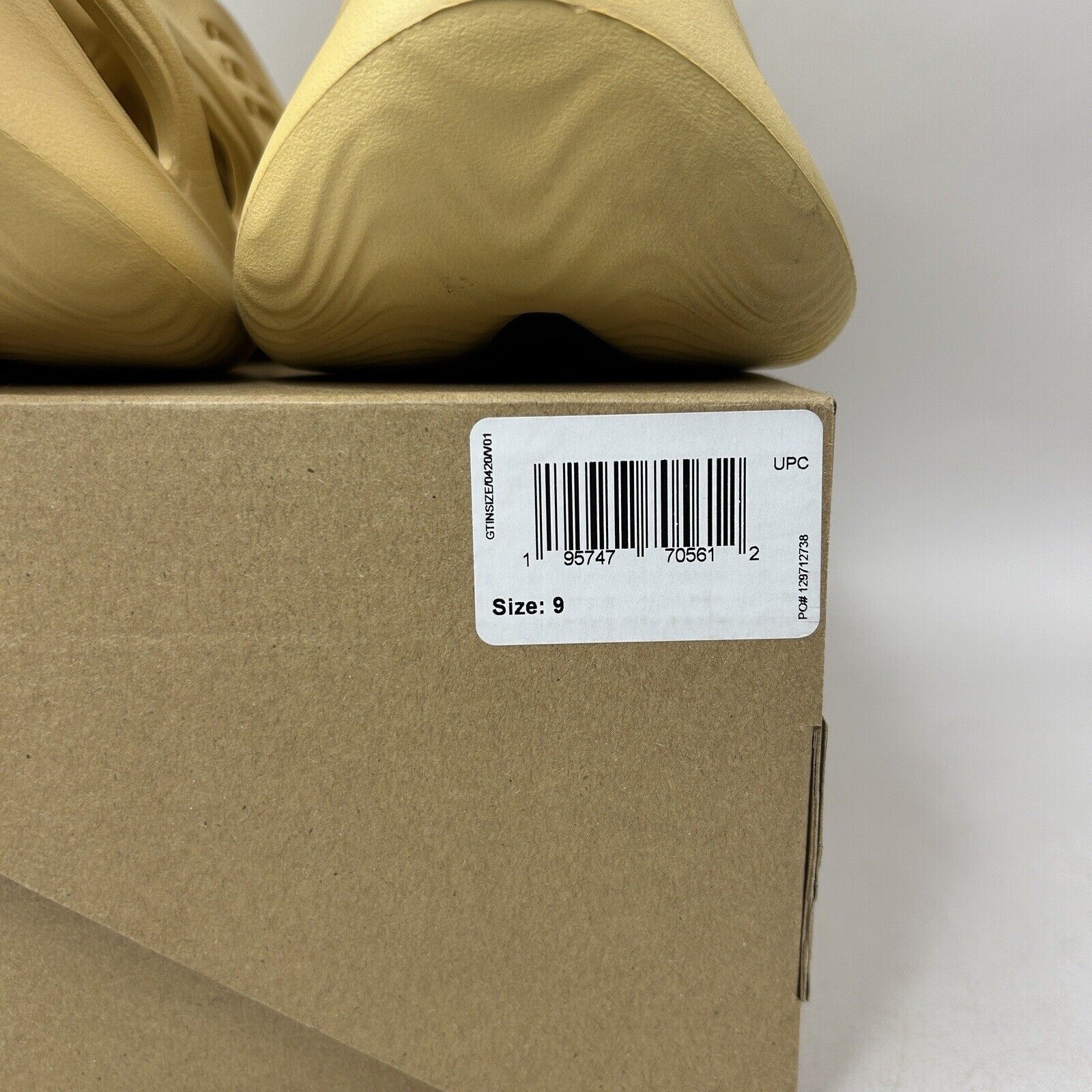 Adidas Adidas Yeezy Foam RNR Runner “Desert Sand” 2024 Size US 9 / EU 42 - 5 Thumbnail