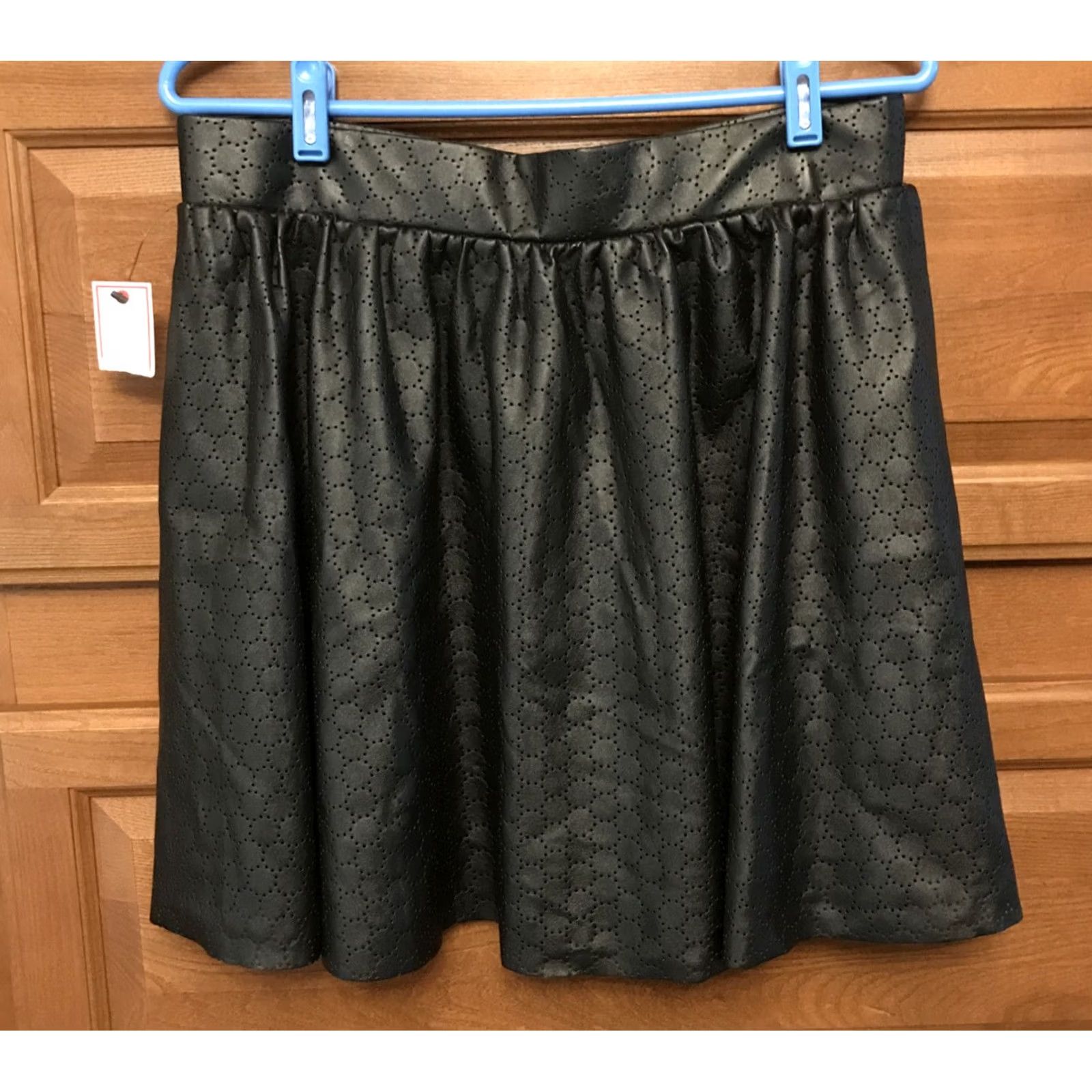 Vintage Bisou Bisou Skirt Mini Black L NWT Sz L W32 Elastic Waist Lined Geometric Patterned Pleather Party/Cocktail Gothic Hip Hop Womens Skirt Size 36" / US 14 / IT 50 - 2 Thumbnail