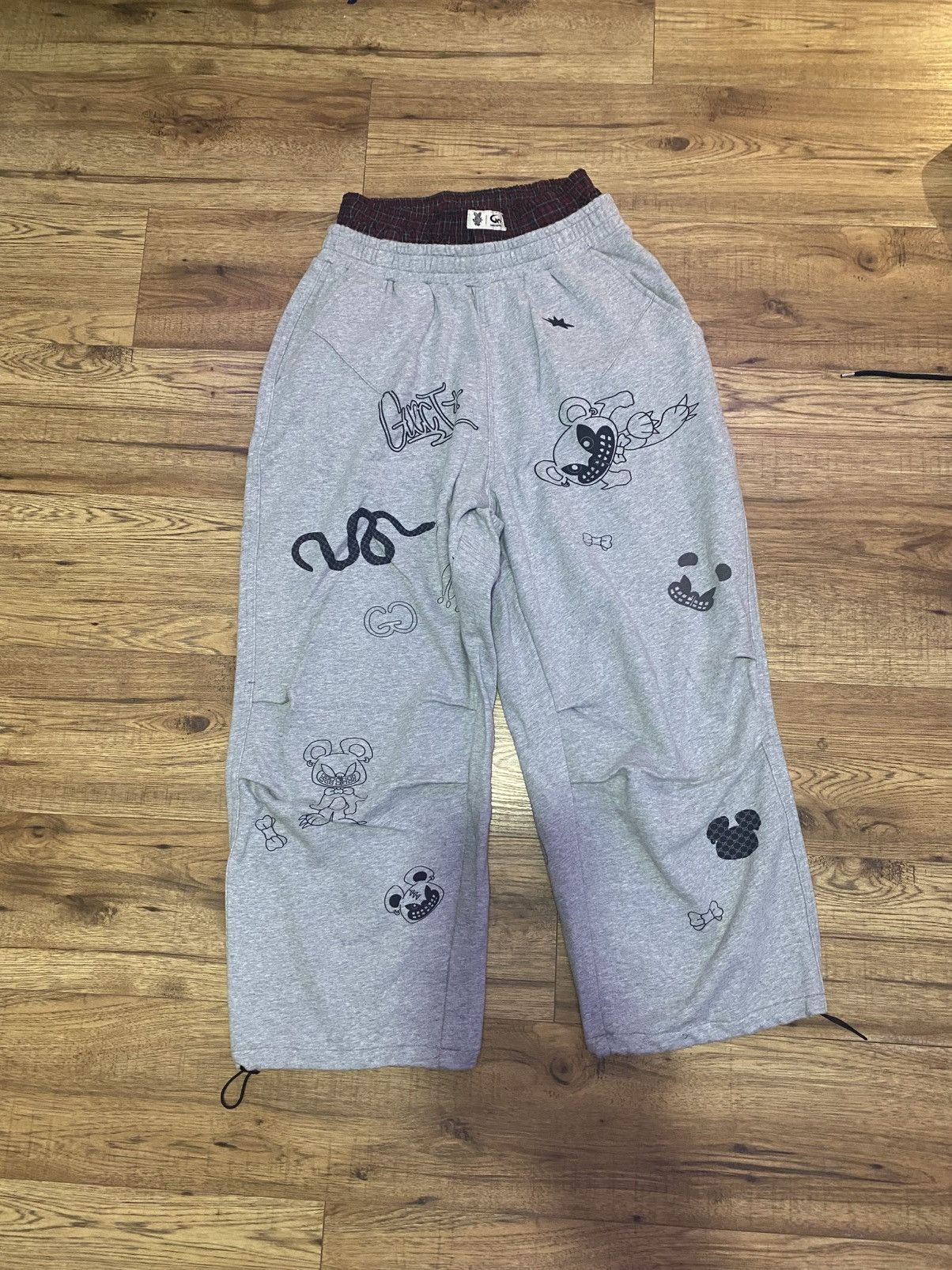 Other Vintage double waisted gray baggy graffiti sweatpants Size US 34 / EU 50 - 1 Thumbnail