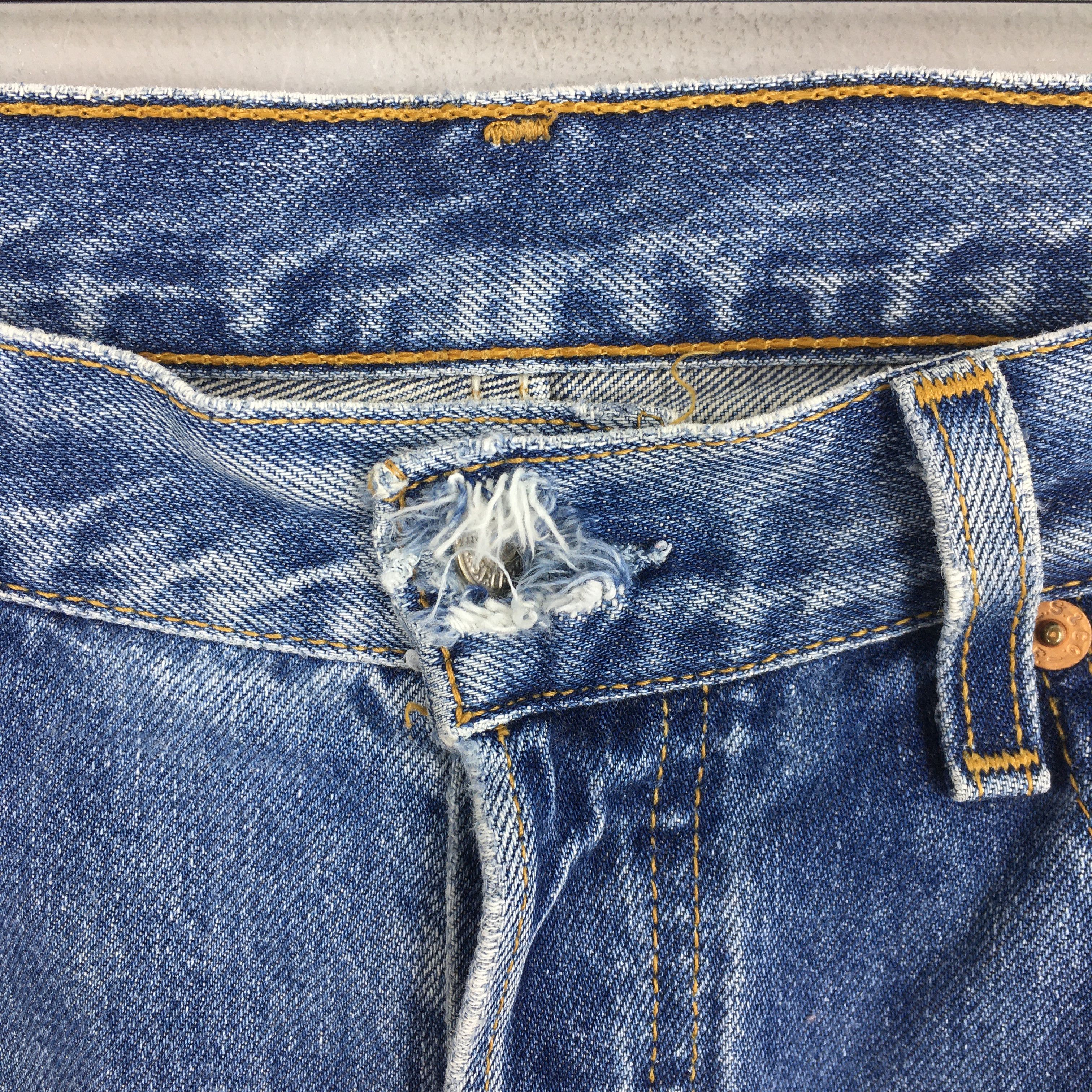 Levi's Size 31x30 Vintage 90s Levi's 501 Faded Blue Jeans S179 Size US 31 - 6 Thumbnail