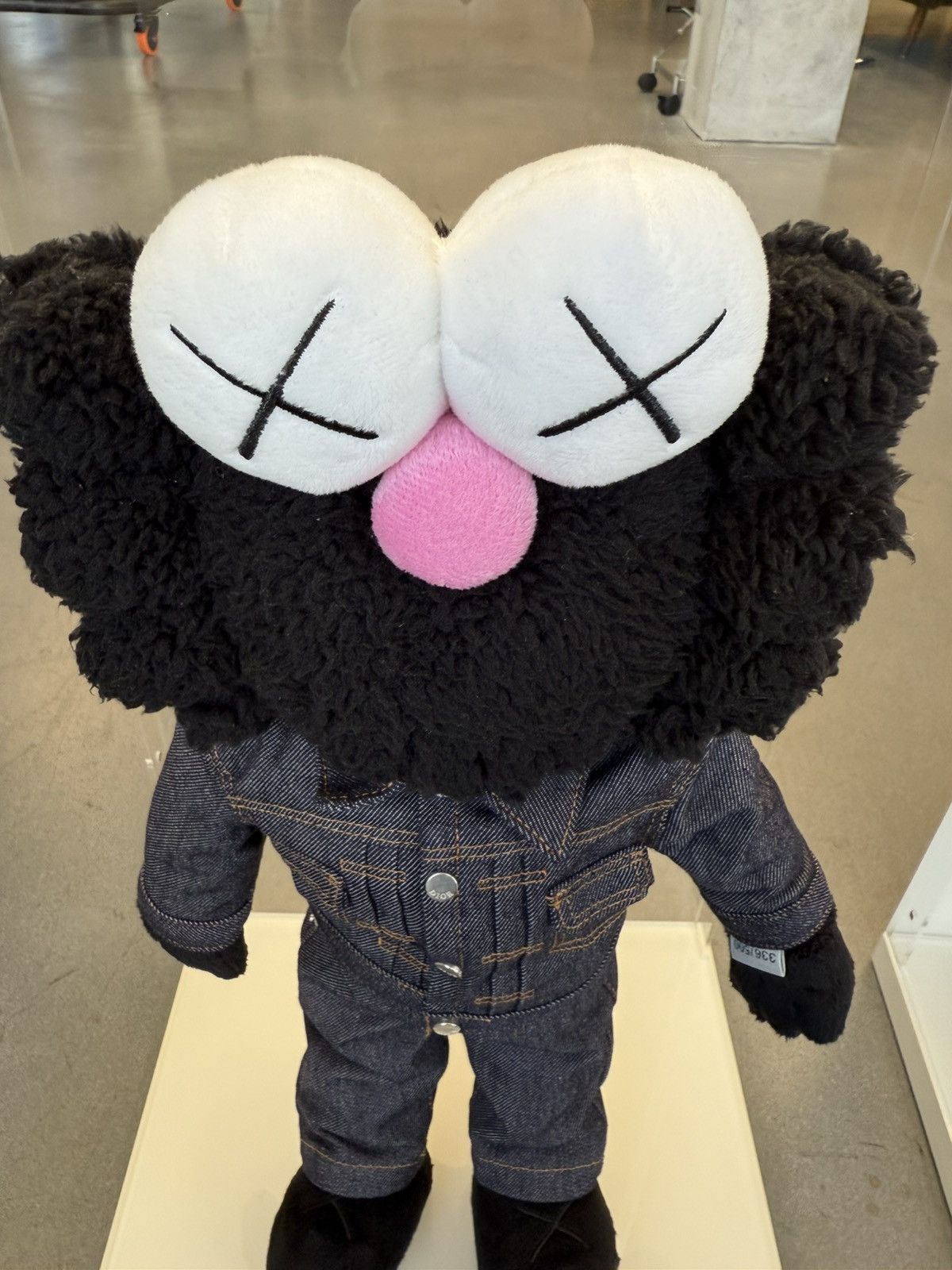 Dior × Kaws 2019 Kaws BFF Dior Plush Set Of 2 Pink & Black Size ONE SIZE - 17 Thumbnail