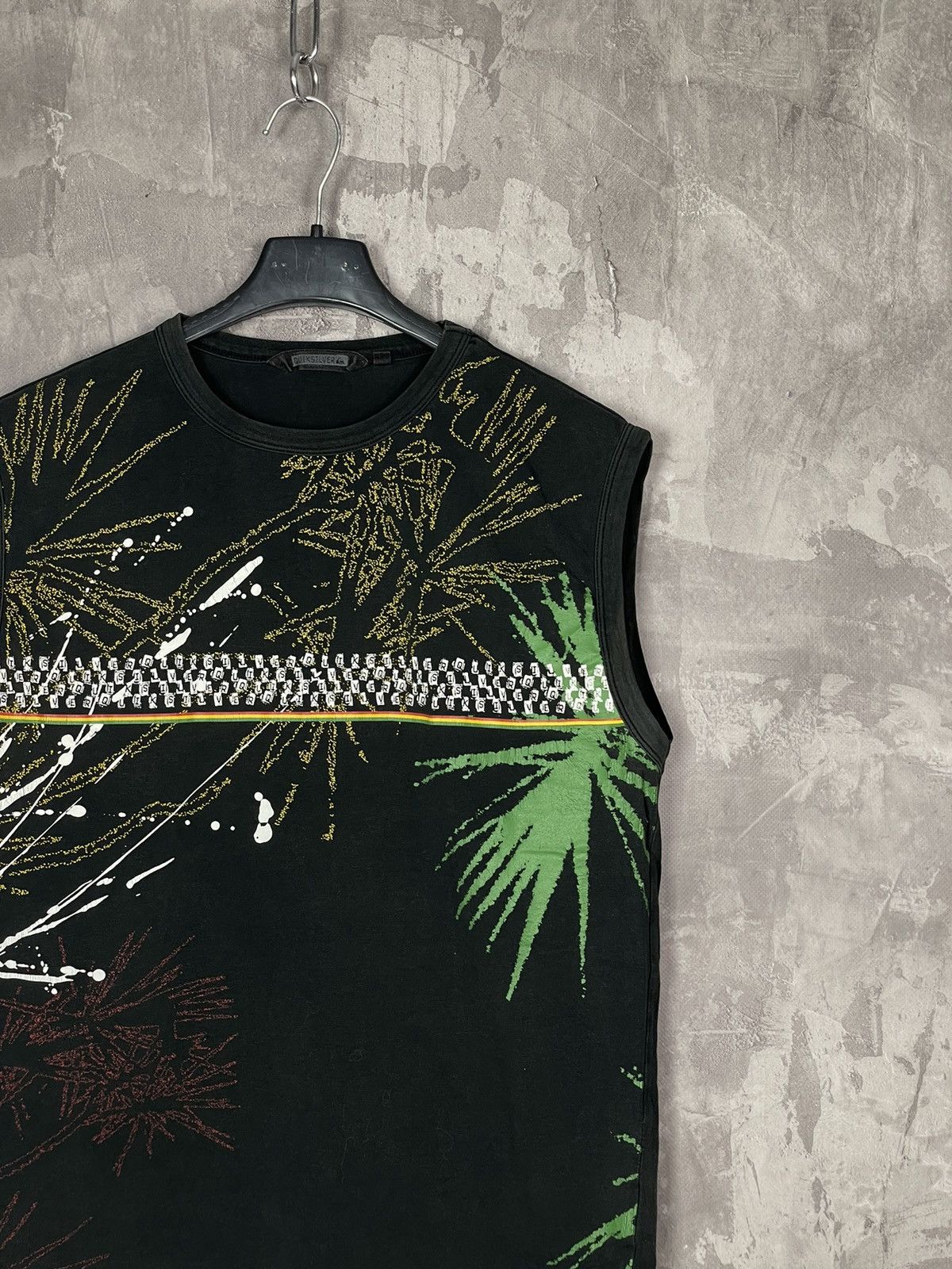 Quiksilver × Vintage Y2K Faded Tank Top Quiksilver Vintage Rasta Tee Streetwear Size US L / EU 52-54 / 3 - 4 Thumbnail
