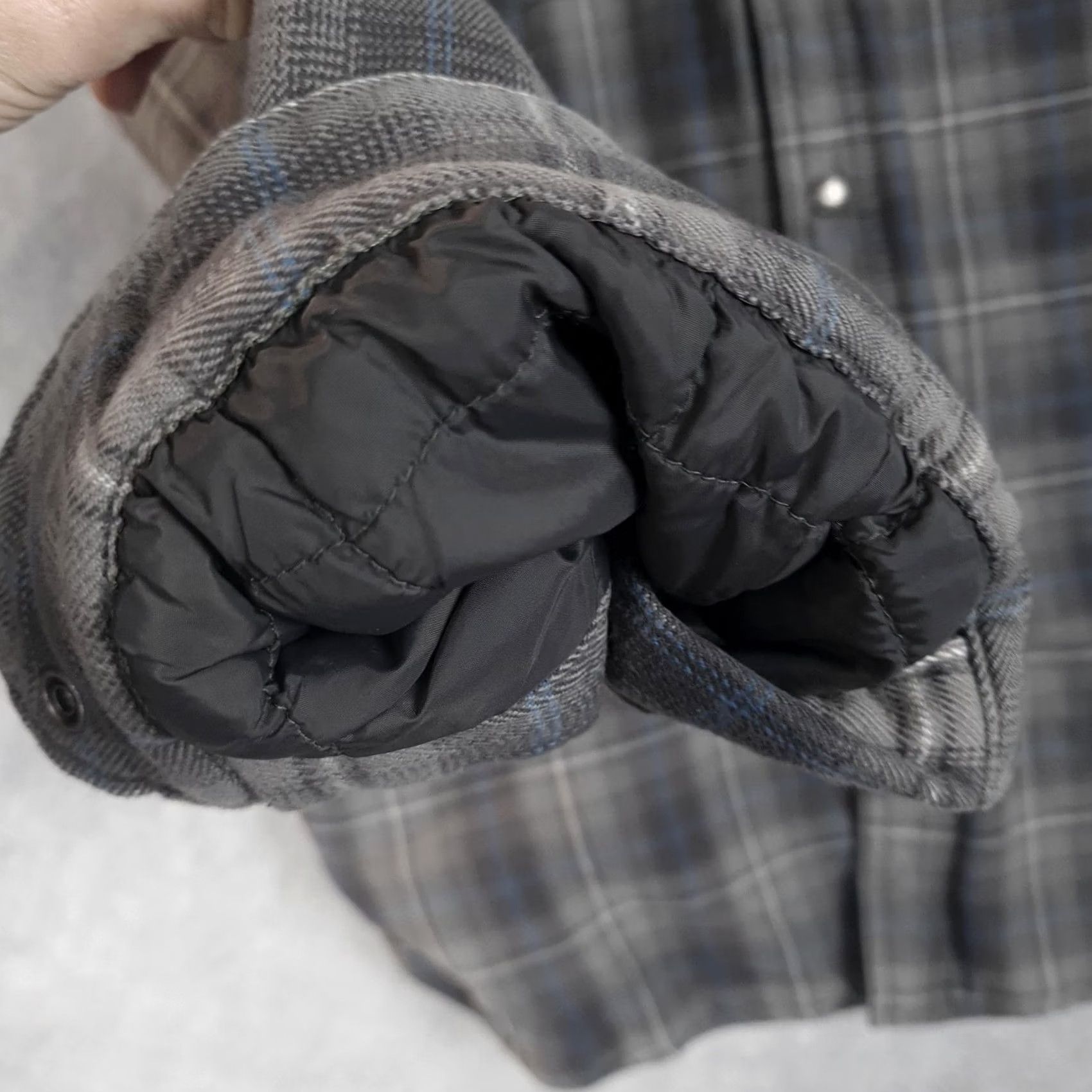 The North Face The North Face Shirt Jacket Mens M Gray Plaid Quilted Snap Lined Cotton Flannel Centered Hem Pockets Logo Vintage No Size US M / EU 48-50 / 2 - 7 Thumbnail