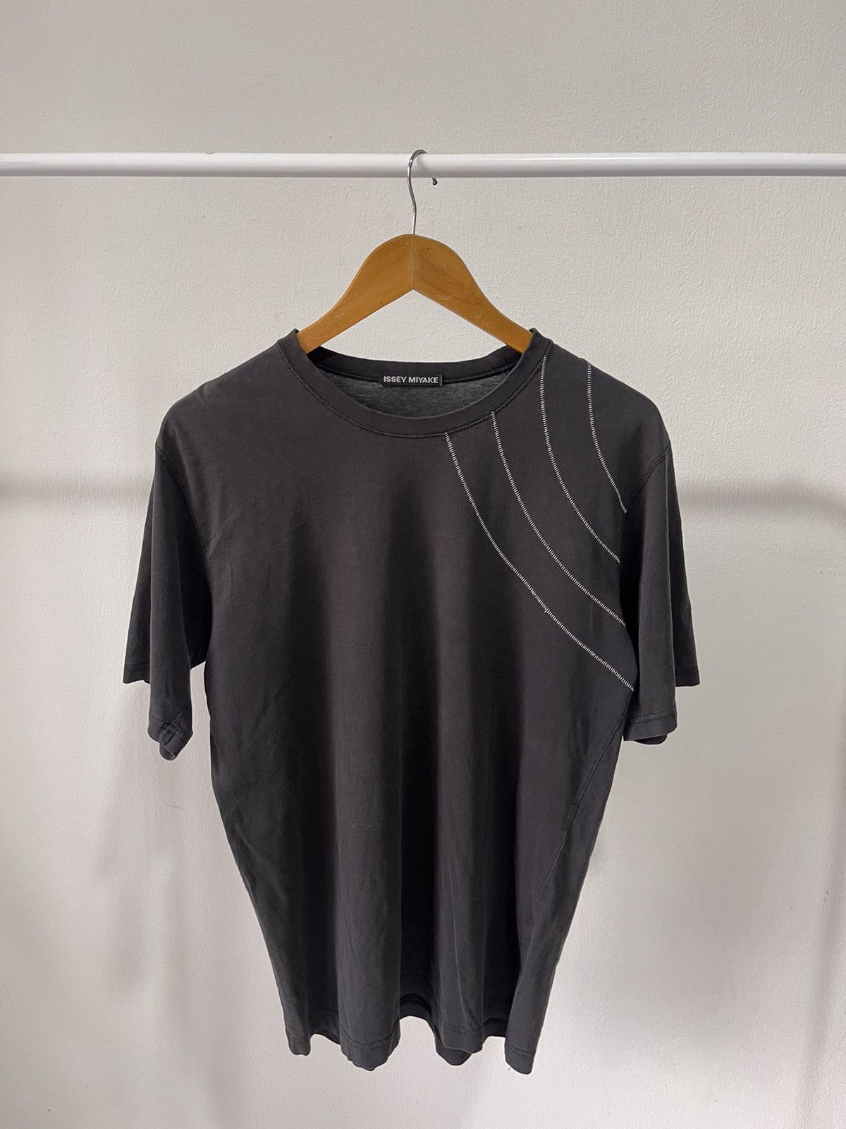 Issey Miyake 2000s Issey Miyake Chest Stitching Tee A1 Size US M / EU 48-50 / 2 - 1 Thumbnail