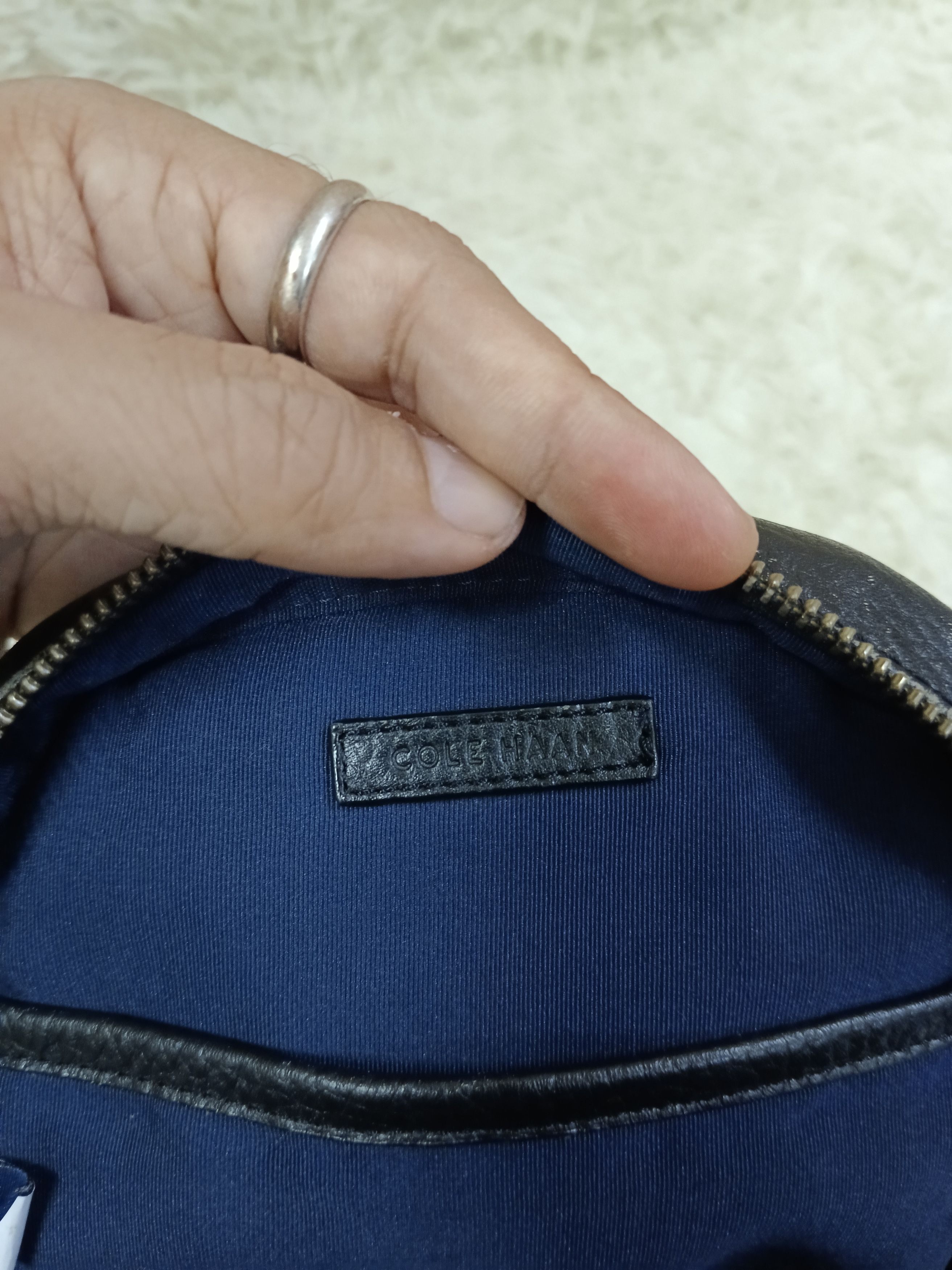 Cole Haan COLE HAAN LEATHER CROSSBODY Size ONE SIZE - 9 Thumbnail
