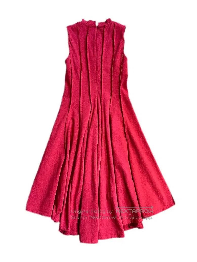 Maison MIHARA YASUHIRO Mihara Yasuhiro Pleated Sleeveless Dress. Size XS / US 0-2 / IT 36-38 - 5 Thumbnail