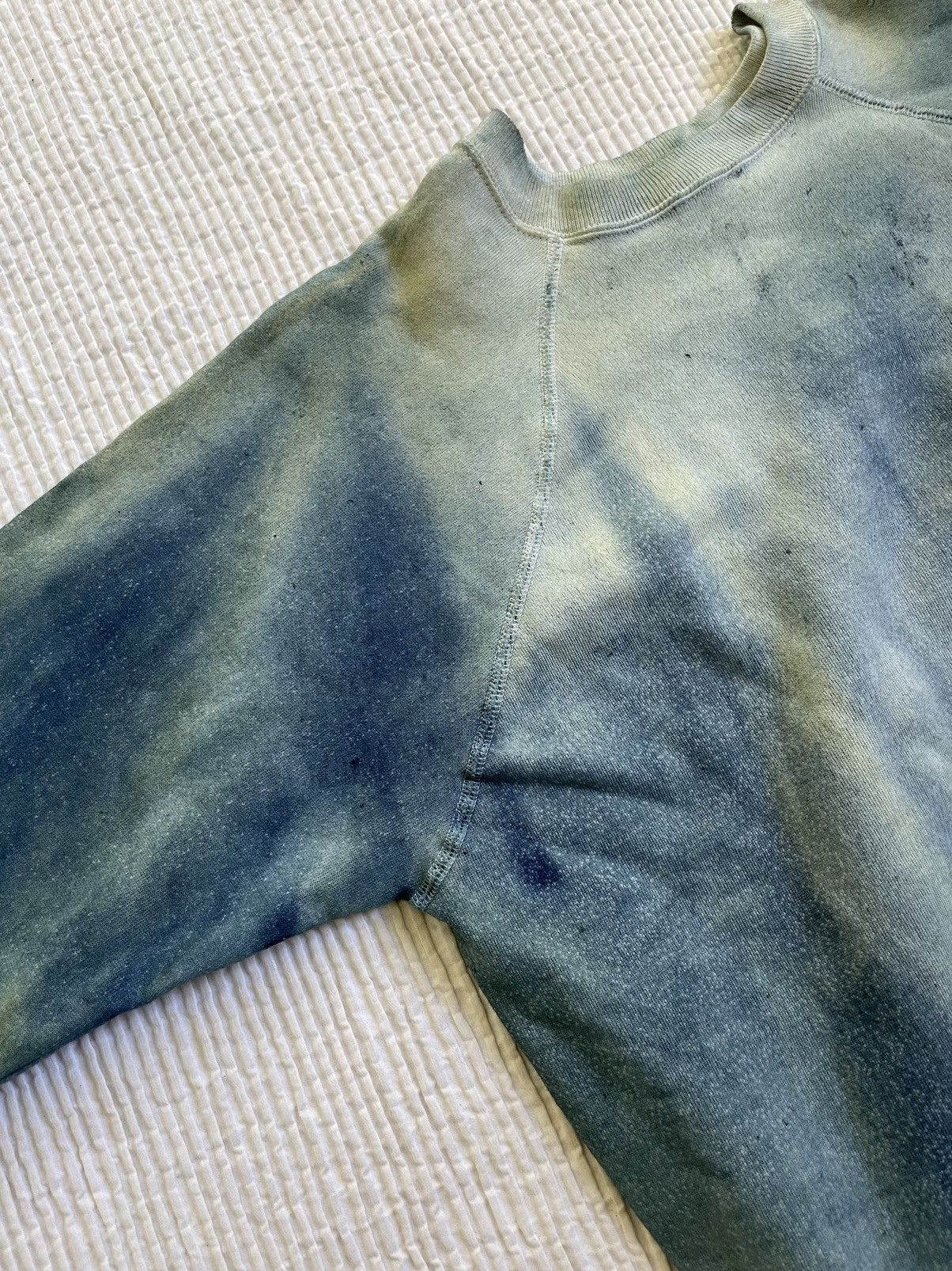 Indigo Indigo Dyed Sun Faded Crewneck Sweatshirt Size US L / EU 52-54 / 3 - 21 Thumbnail