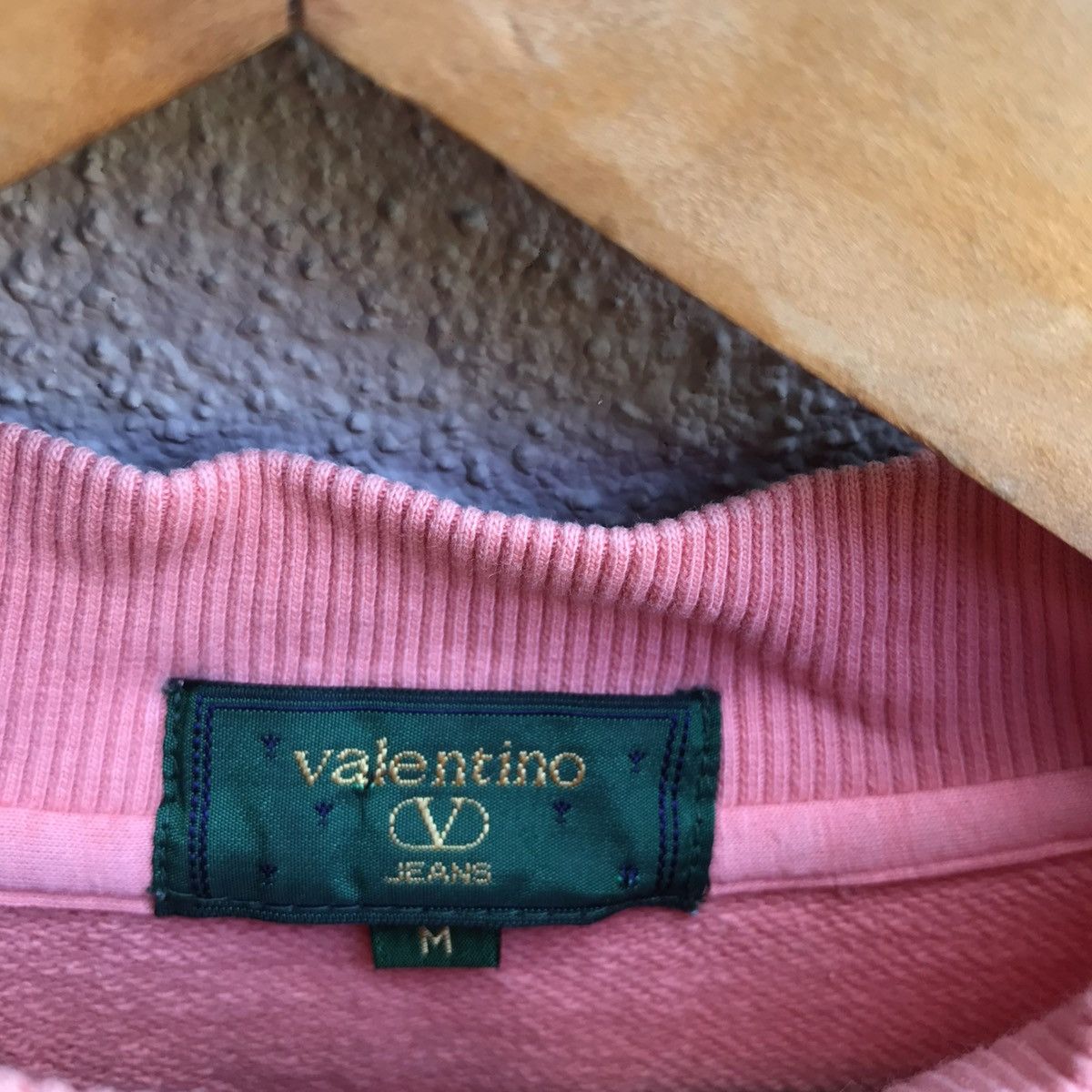 Valentino × Vintage Vintage VALENTINO spellout biglogo crewneck Size US L / EU 52-54 / 3 - 3 Thumbnail