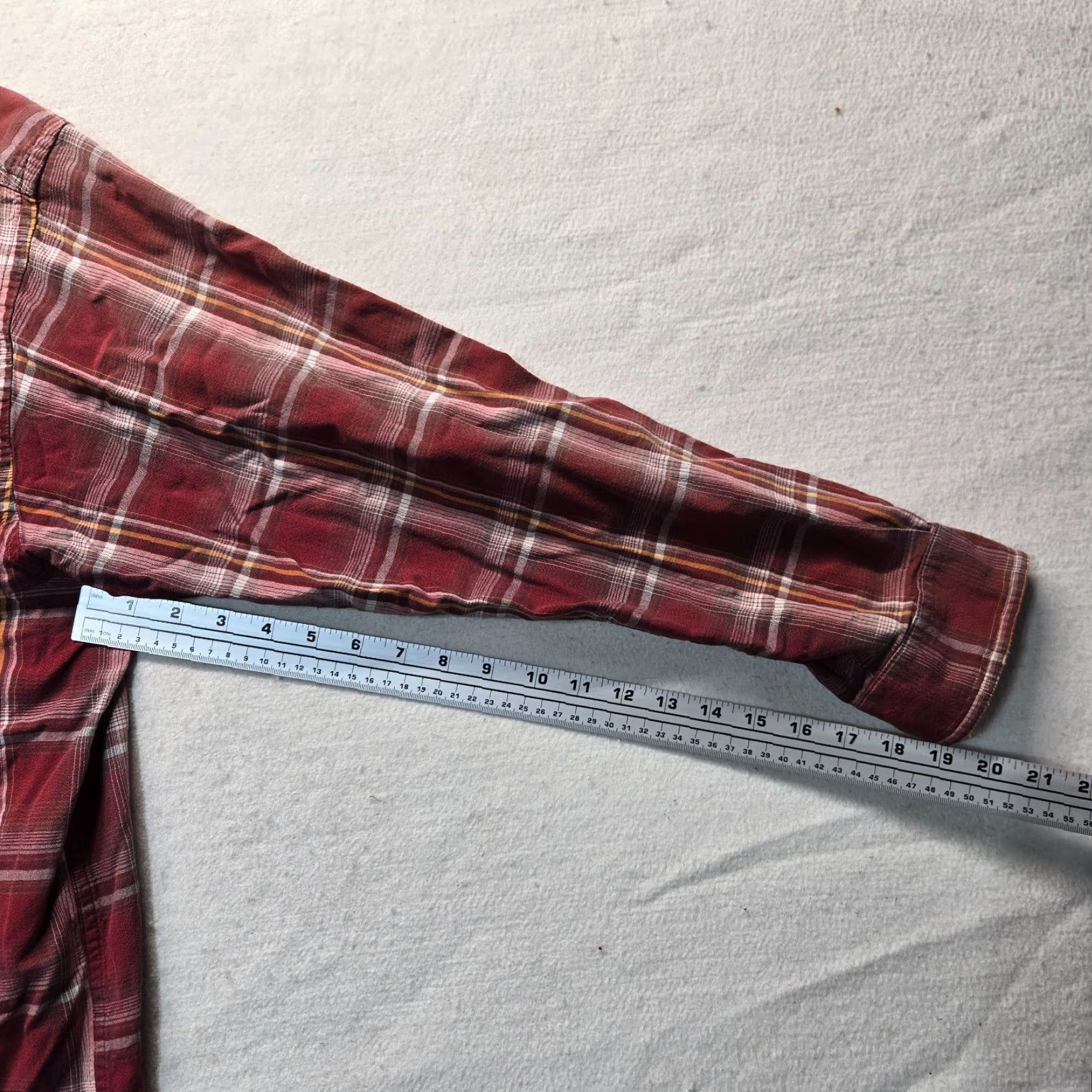 Vintage Columbia Shirt Plaid Long Sleeve Button-Up 2XL Adult Men Red Casual Fashion Shirt Mens Size US XXL / EU 58 / 5 - 5 Thumbnail