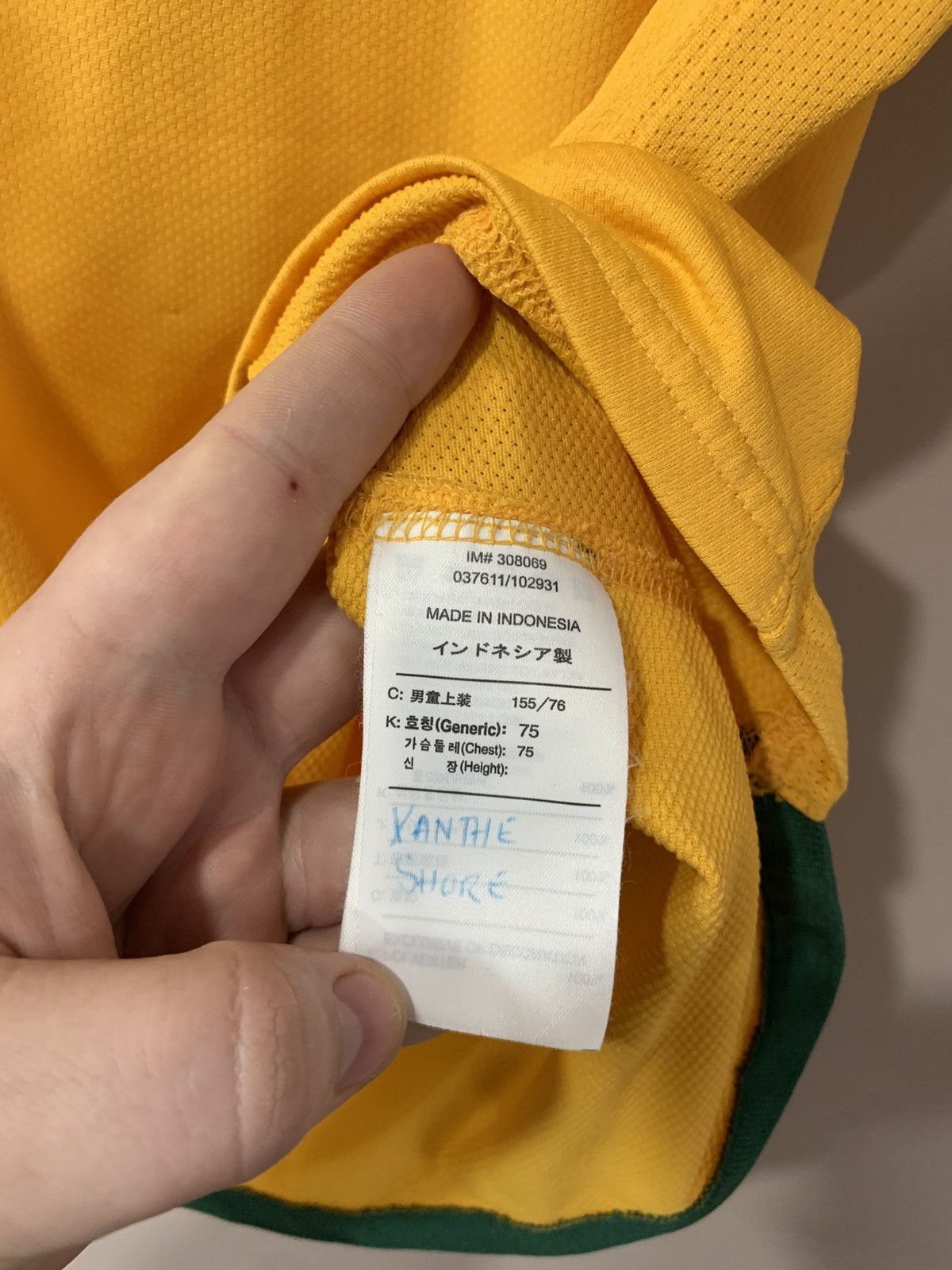 Nike × Vintage Womens Australia Home Football Shirt Nike Soccer Jersey Sz M Size S / US 4 / IT 40 - 9 Thumbnail