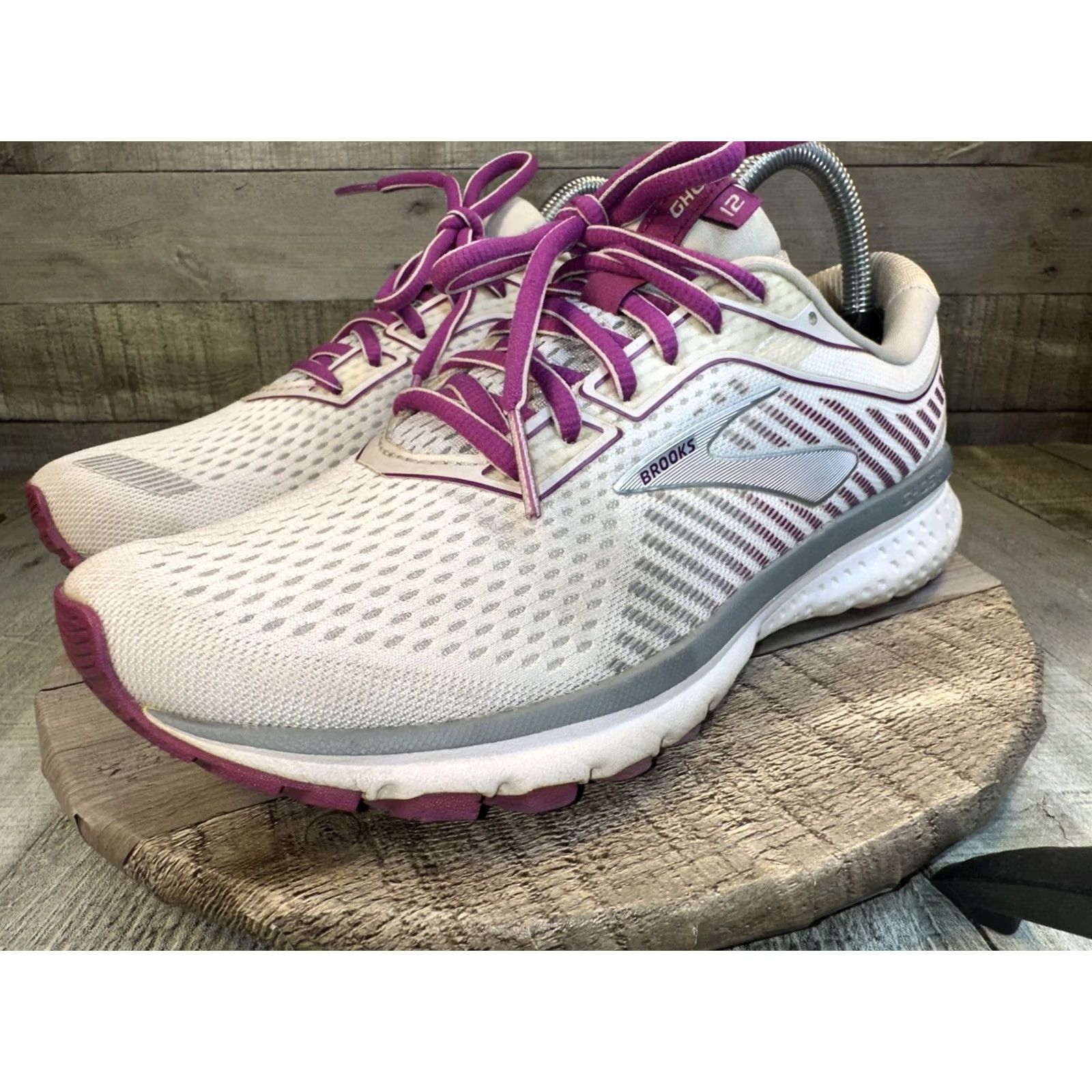 Brooks Brooks Ghost 12 Gray/Purple/White Womens US Size 8 Sneaker Low Top Athletic Shoe 2019 Scuff Free? Size US 8 / IT 38 - 4 Thumbnail