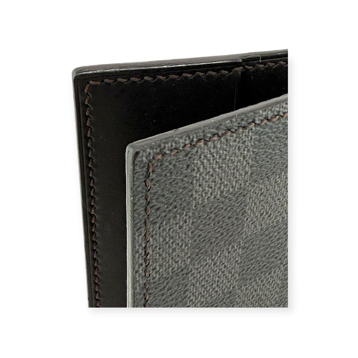 Handmade Louis Vuitton Damier Graphite passport holder Size ONE SIZE - 4 Thumbnail