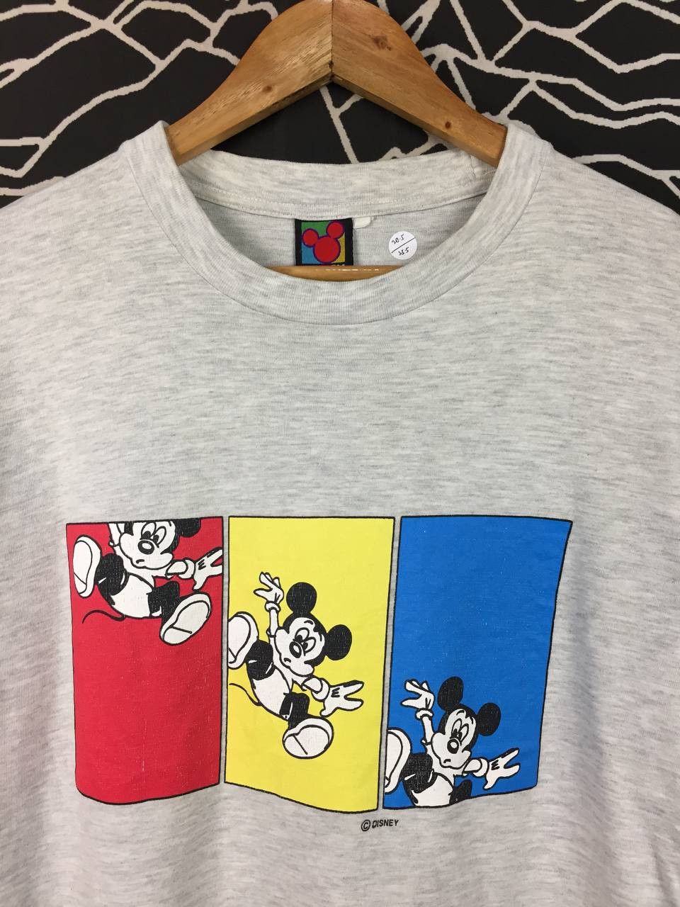 Mickey Mouse Vtg Disney Mickey Unlimited Triple Panel Mickey Cartoon Tee Size US M / EU 48-50 / 2 - 3 Thumbnail