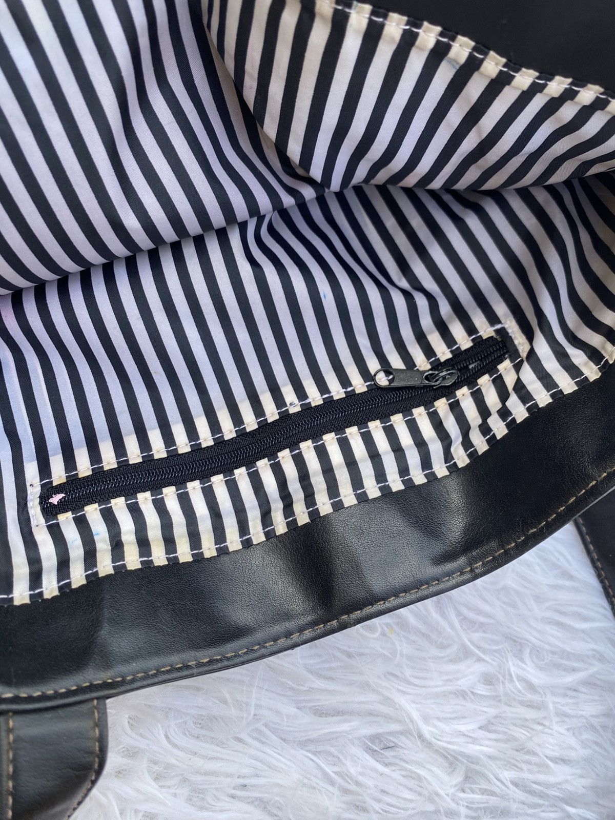 Givenchy Rare GIVENCHY For Women Handle Bag Size ONE SIZE - 13 Thumbnail