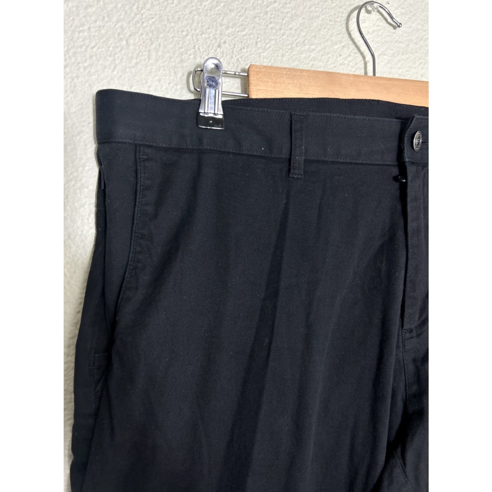 Fabletics Fabletics Black Cotton Chino Pants 40x27 Golf Men Regular 40 Inseam 27 Pants Black Cotton Chino Golf Mens Size US 40 / EU 56 - 4 Thumbnail
