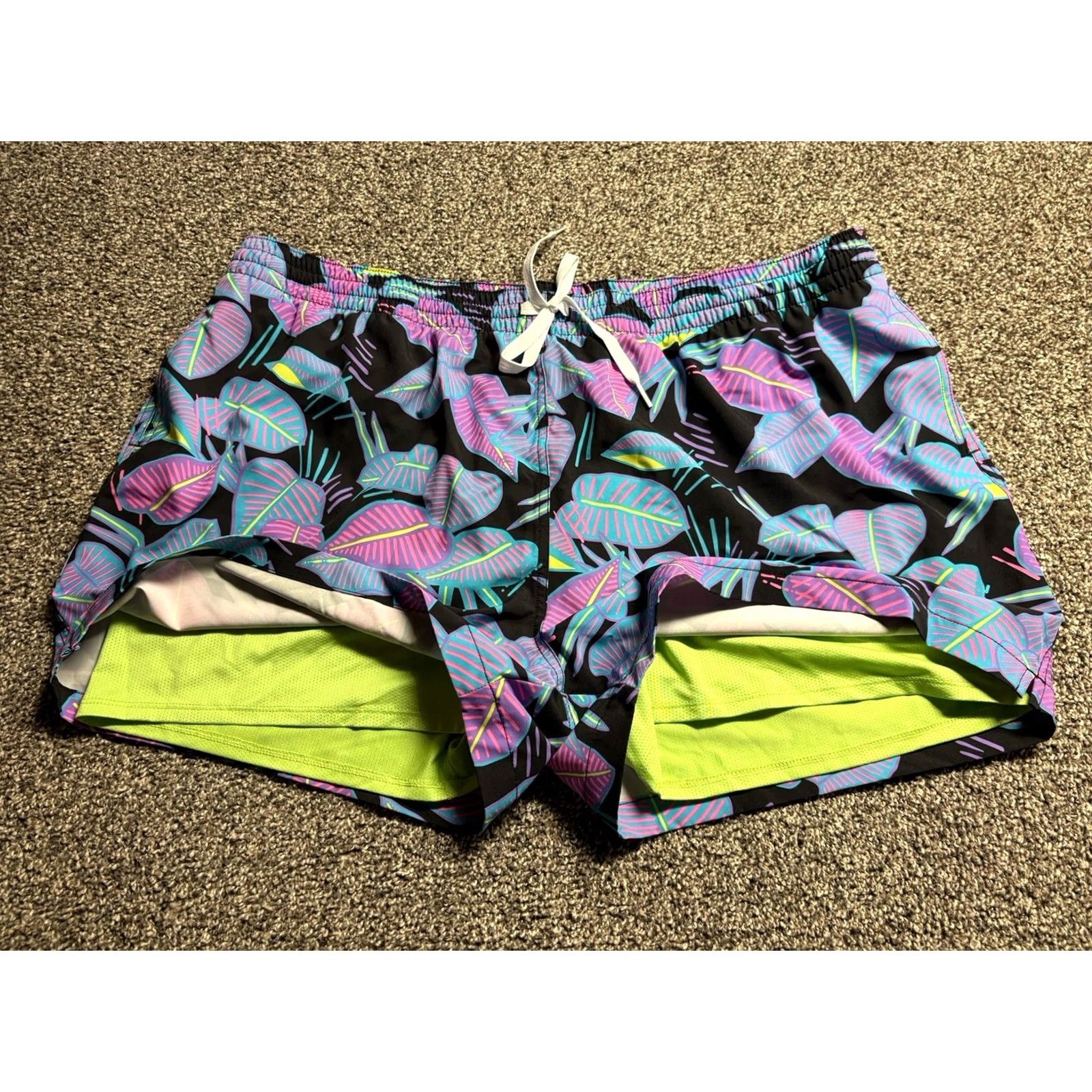 Chubbies Chubbies Shorts Mens 3XL Floral 4” Inseam Lined Drawstring Beach Tropical Size US 39 - 3 Thumbnail