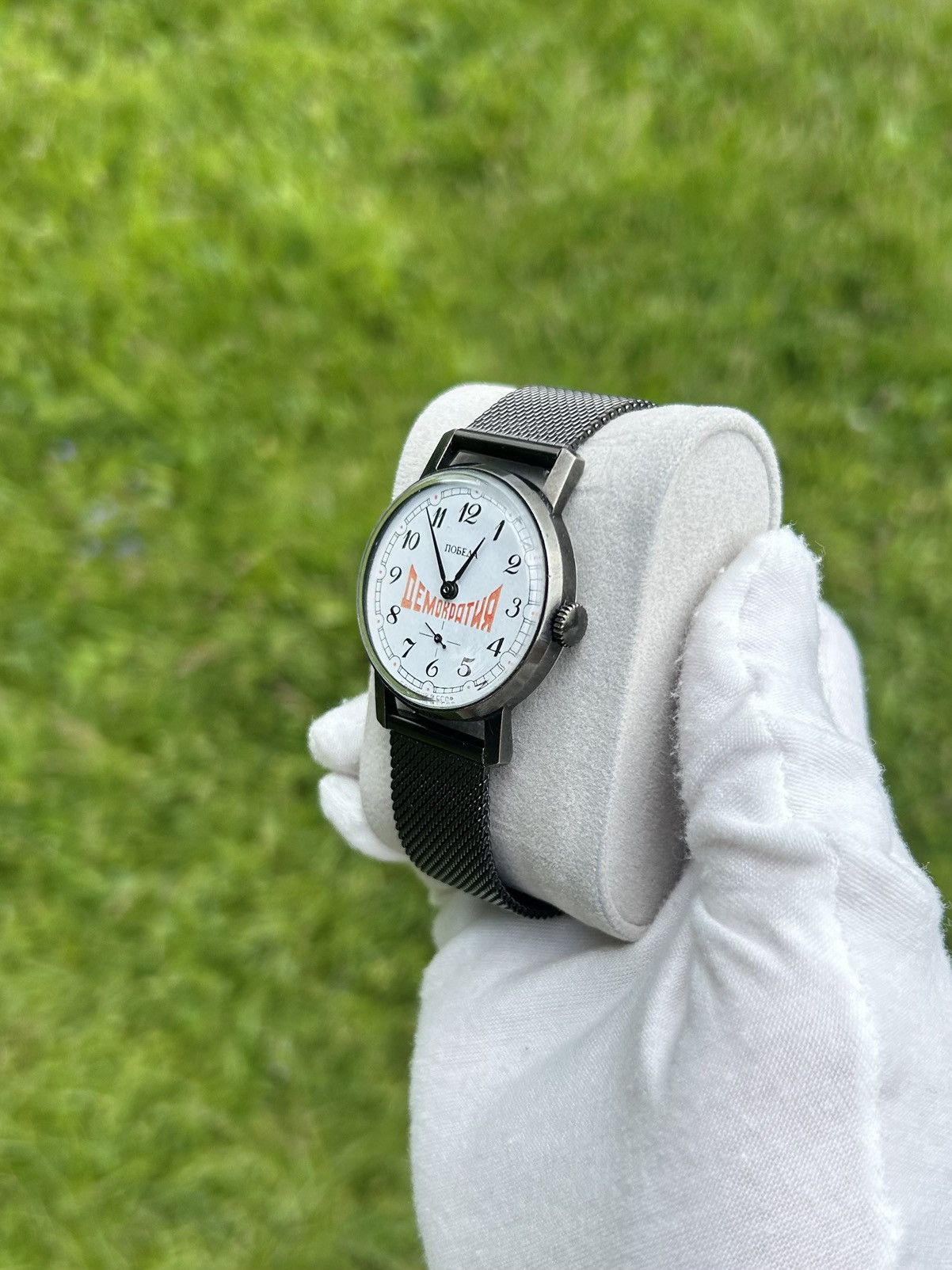 Vintage Vintage Watch Pobeda Soviet USSR Mechanical Wristwatch 1980s Size ONE SIZE - 14 Thumbnail