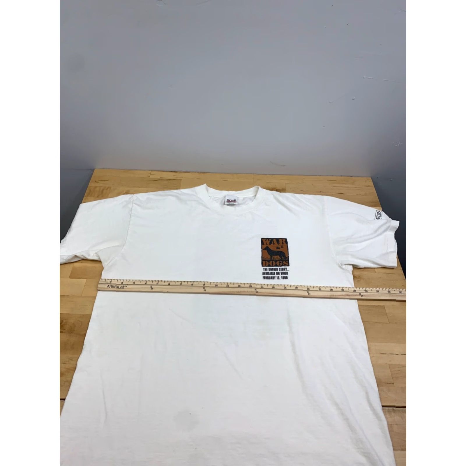 Anvil VINTAGE War Dogs Documentary Shirt Mens XL White 90s Anvil T-Shirt (Cotton) Size US XL / EU 56 / 4 - 7 Thumbnail