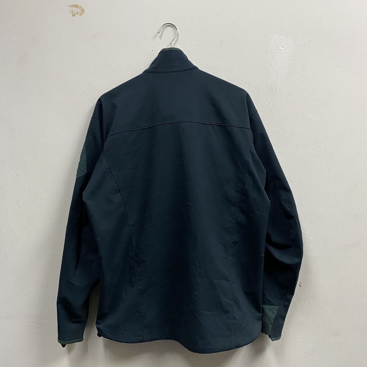 Arc'teryx Vintage Arc'teryx Epsilon AR Jacket Size US M / EU 48-50 / 2 - 2 Thumbnail