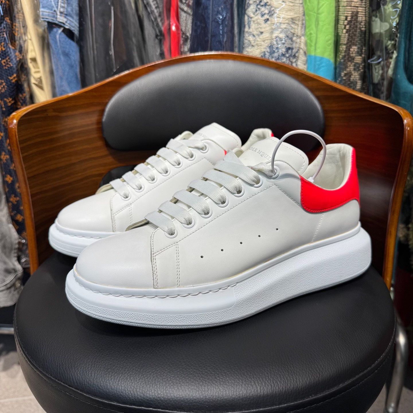 Alexander McQueen Pink Lowtop Sneakers 10.5 Men Size US 10.5 / EU 43-44 - 1 Thumbnail