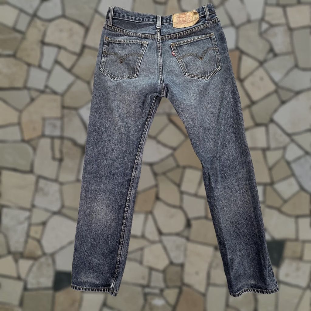 Levi's VINTAGE Levi's 501 Jeans Mens Blue Med Wash Button Fly 31x29 Regular Fit Denim Pants Size US 31 - 1 Thumbnail