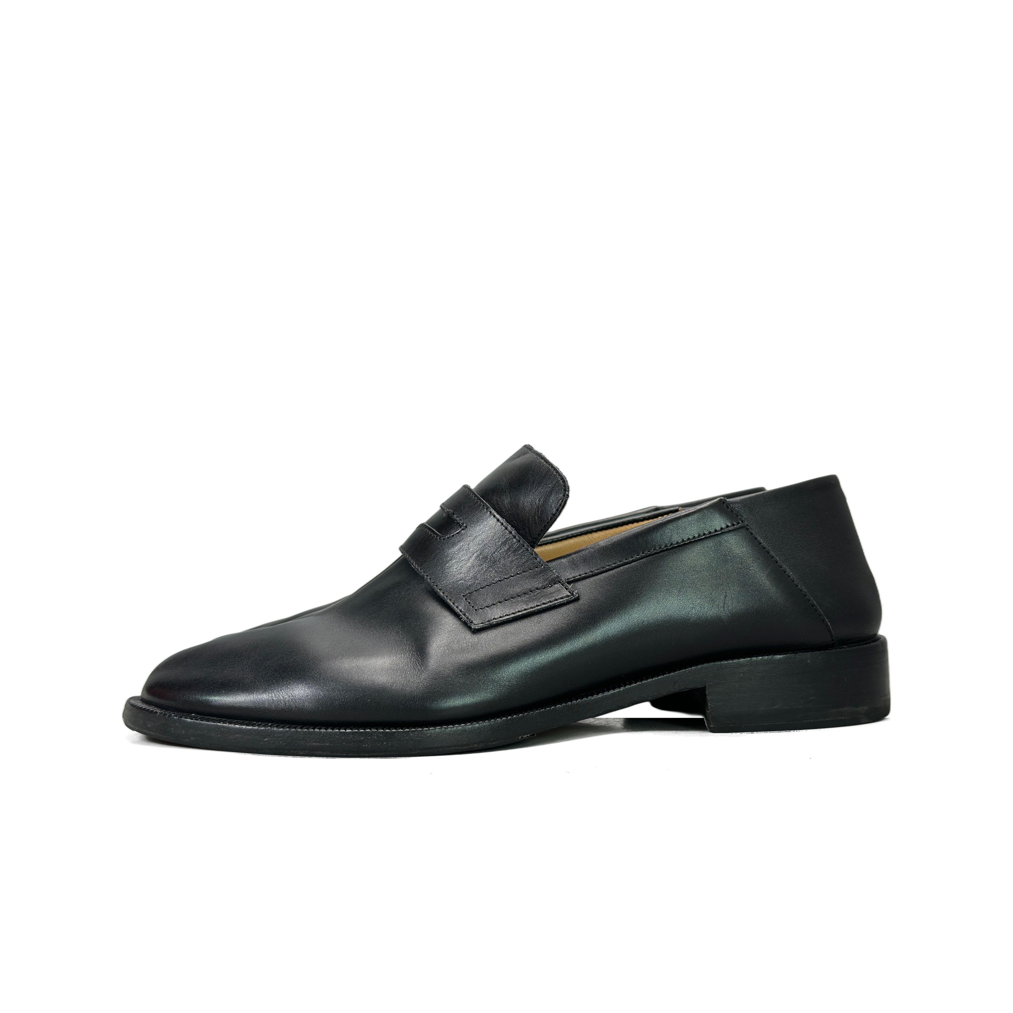 Maison Margiela Maison Margiela Black Leather Chain Loafers | Grailed