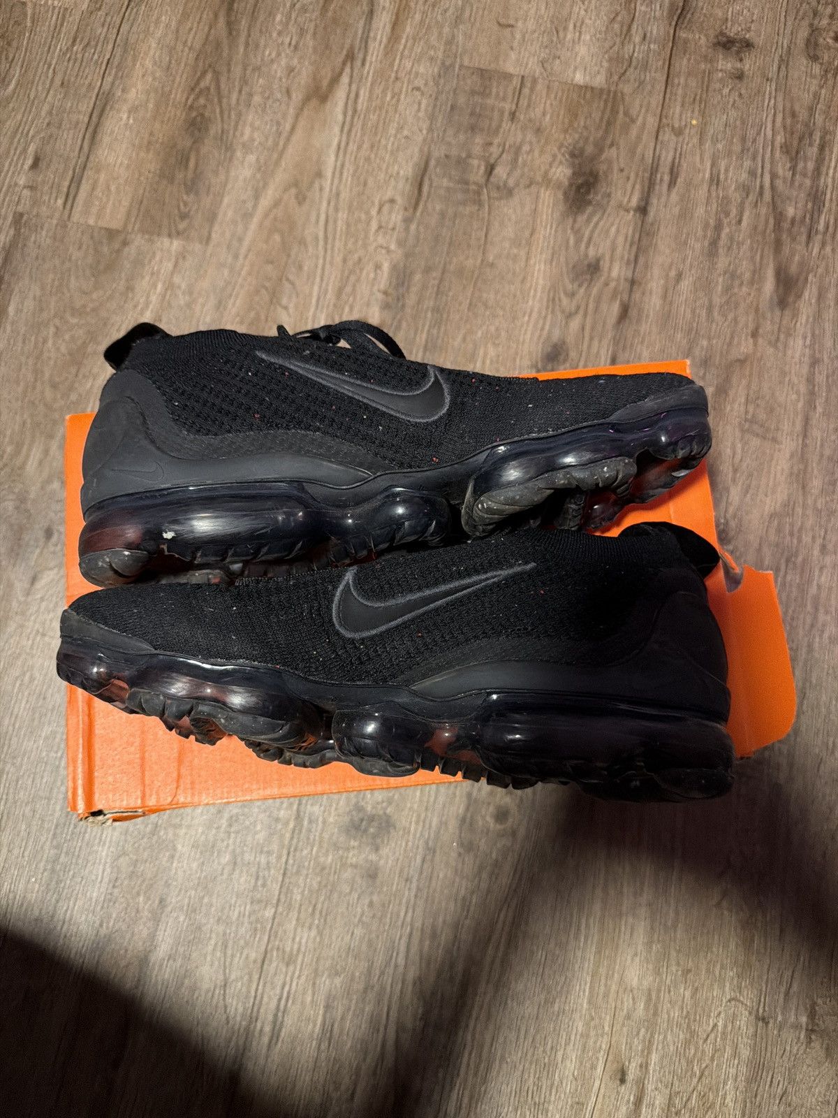 Nike Air Vapormax 2021 Size US 9.5 / EU 42-43 - 2 Thumbnail